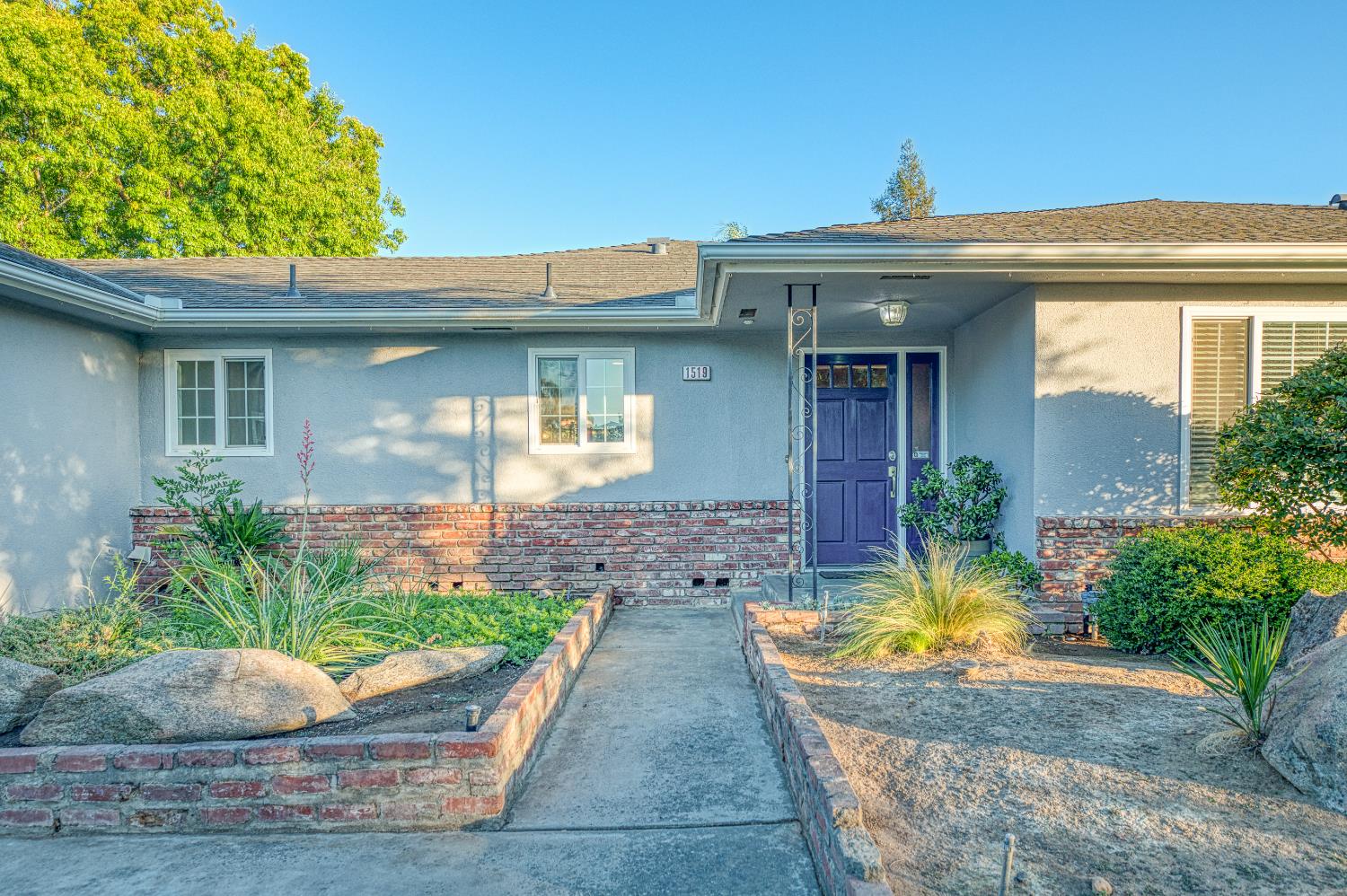 1519 W Ellery Way, Fresno, CA 93711