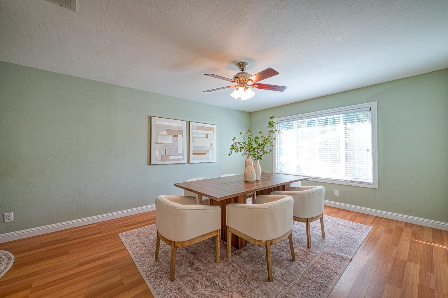 1519 W Ellery Way, Fresno, CA 93711