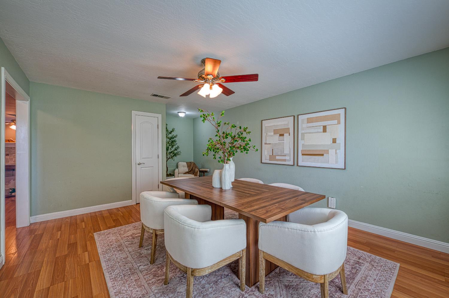 1519 W Ellery Way, Fresno, CA 93711
