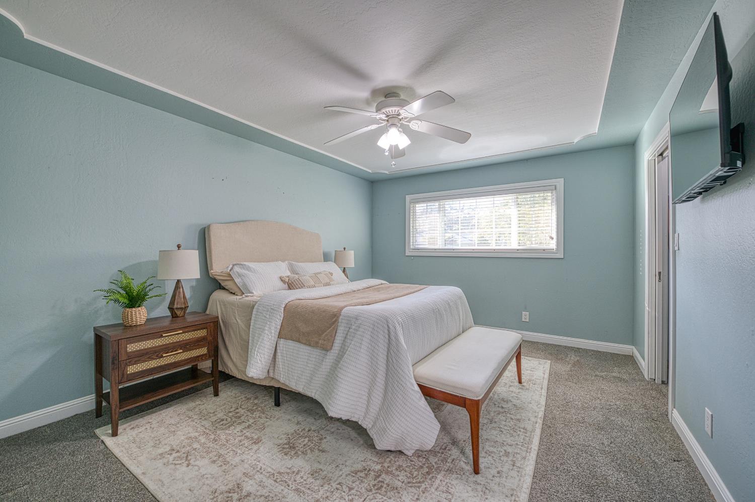 1519 W Ellery Way, Fresno, CA 93711