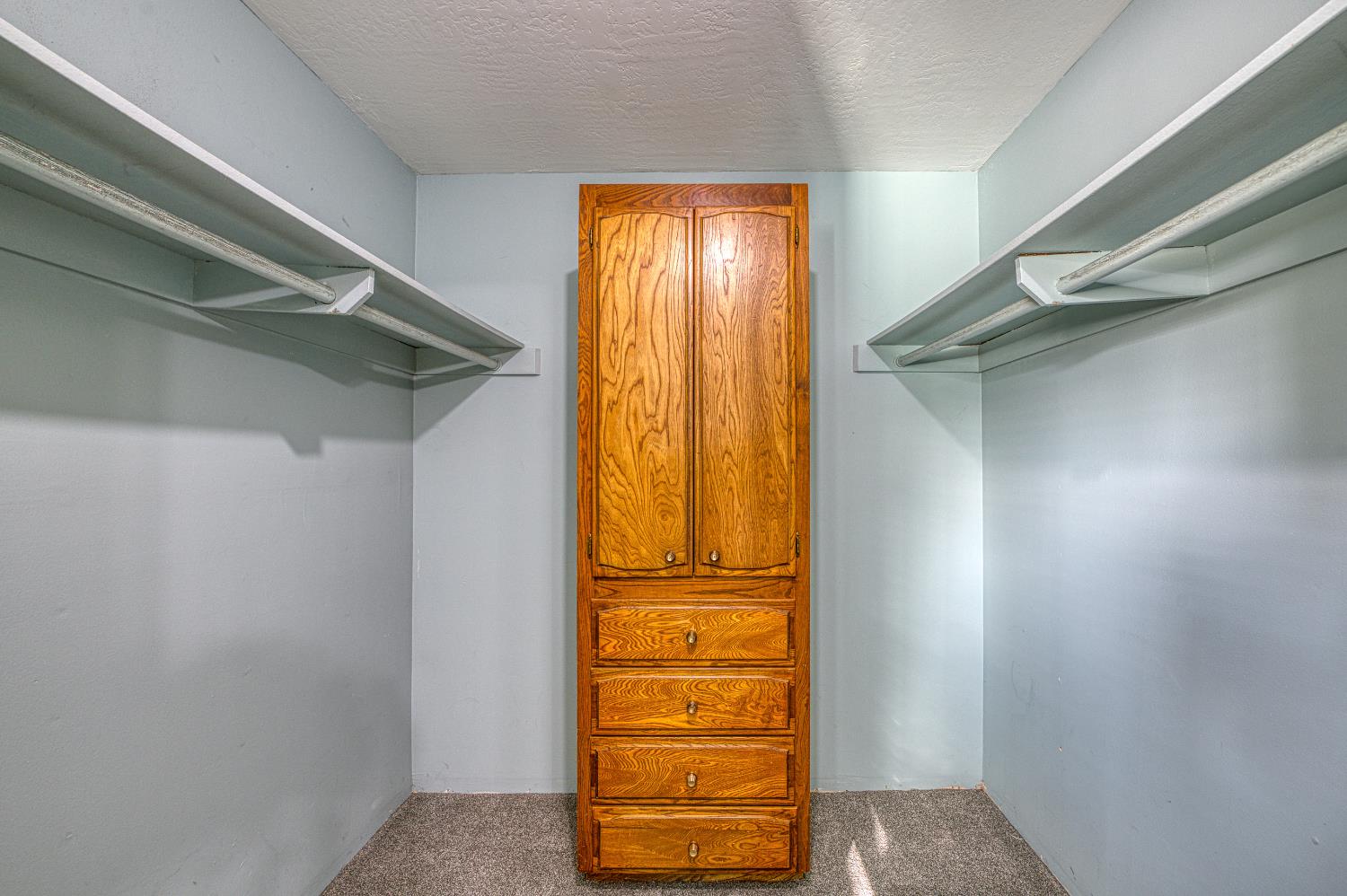 1519 W Ellery Way, Fresno, CA 93711
