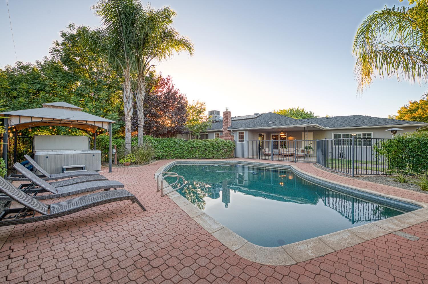 1519 W Ellery Way, Fresno, CA 93711