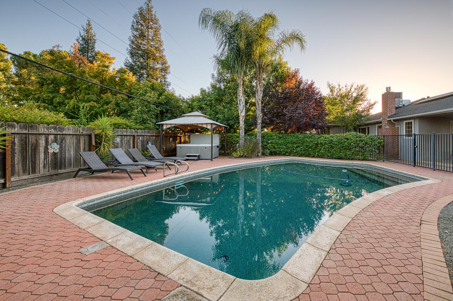1519 W Ellery Way, Fresno, CA 93711
