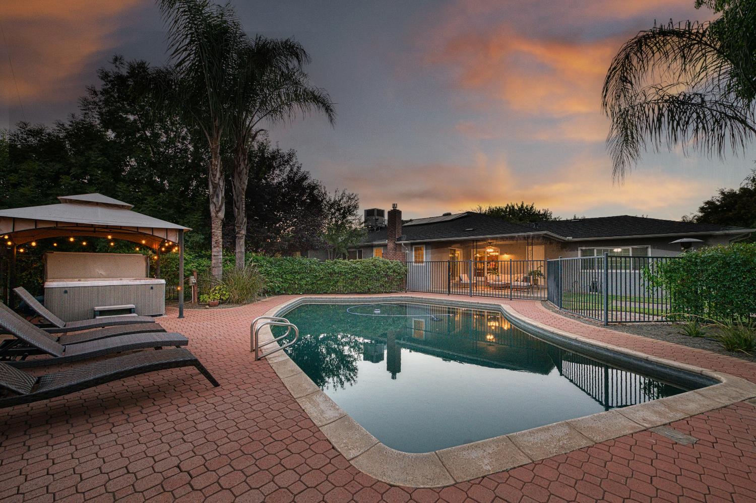 1519 W Ellery Way, Fresno, CA 93711