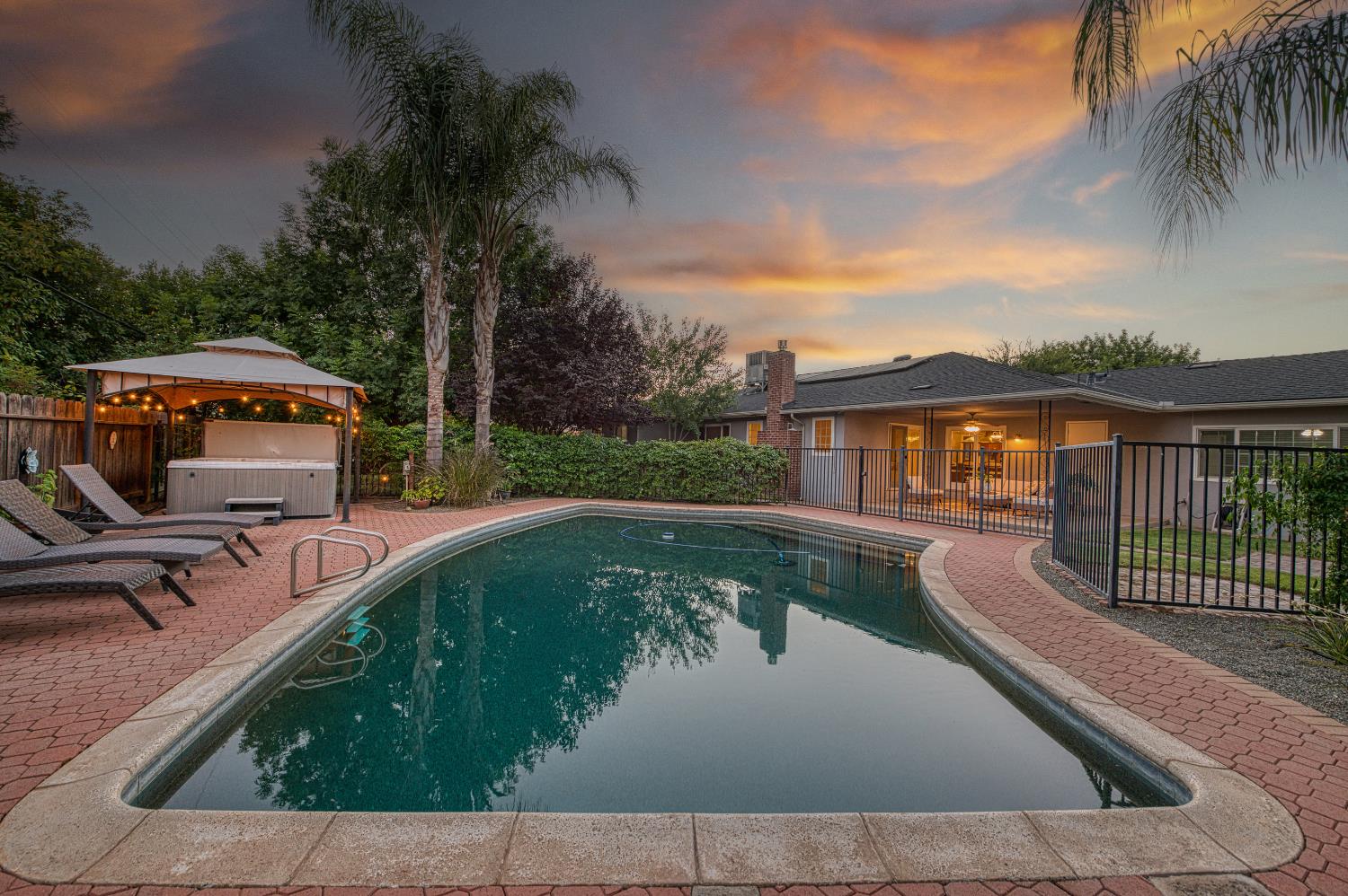 1519 W Ellery Way, Fresno, CA 93711