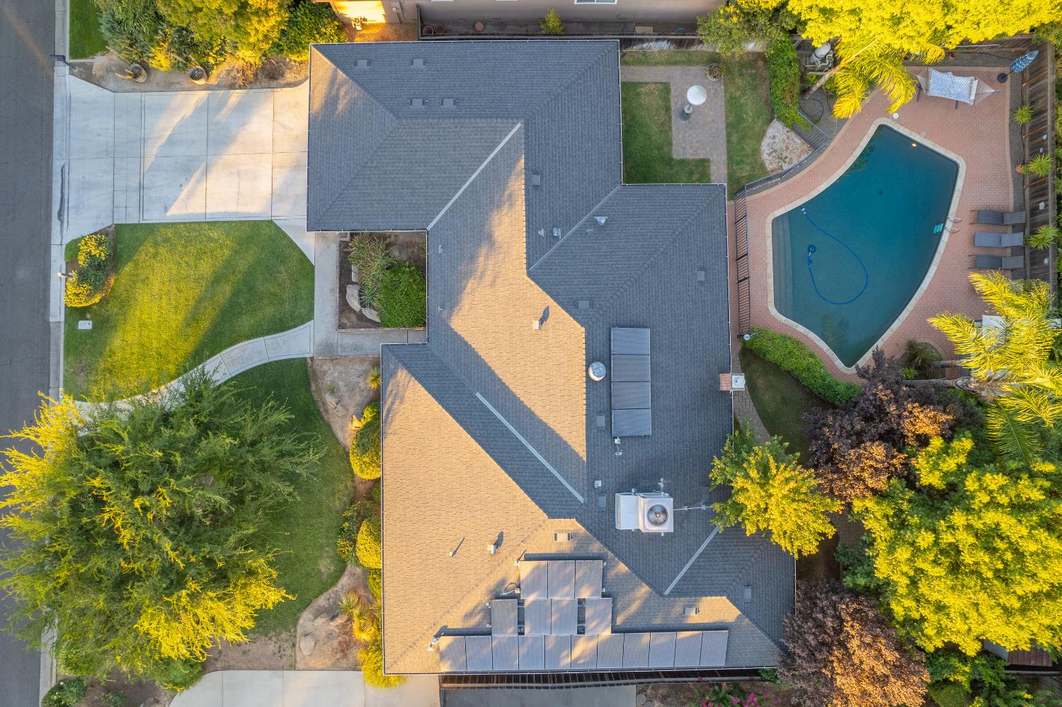 1519 W Ellery Way, Fresno, CA 93711
