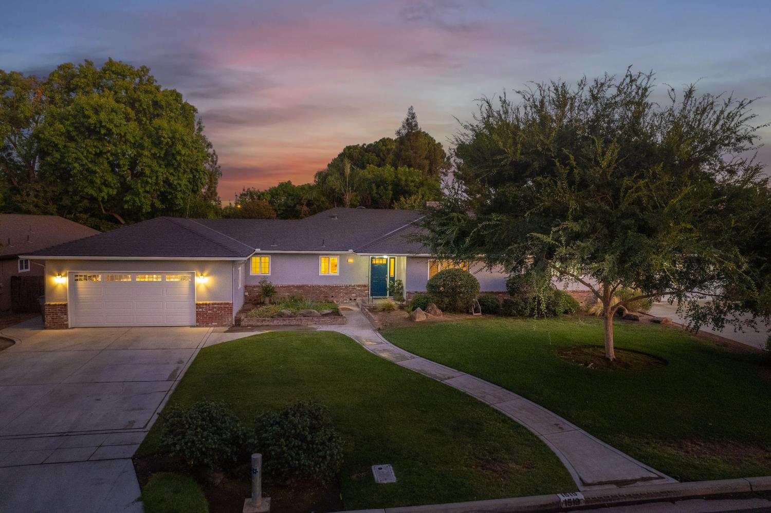 1519 W Ellery Way, Fresno, CA 93711