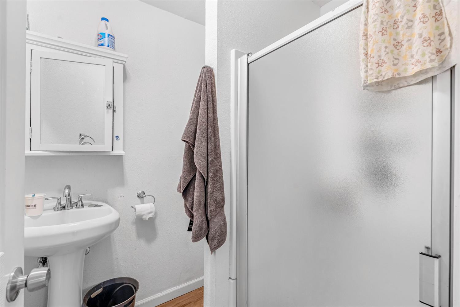 1130 E Cleveland Ave, Madera, CA 93638