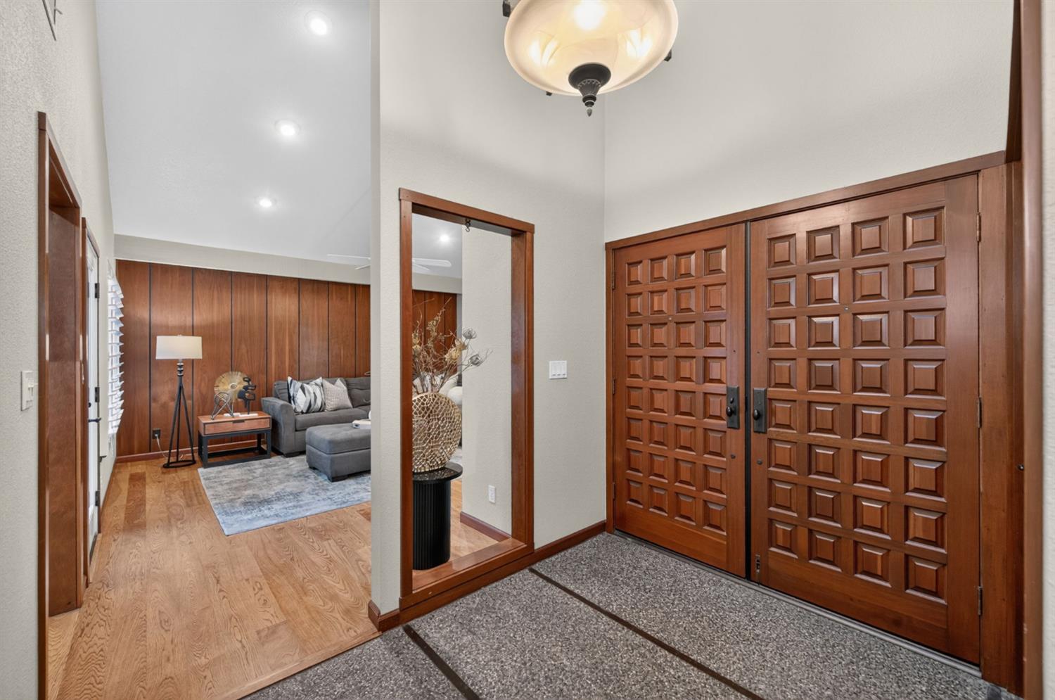 2666 W San Jose Ave, Fresno, CA 93711