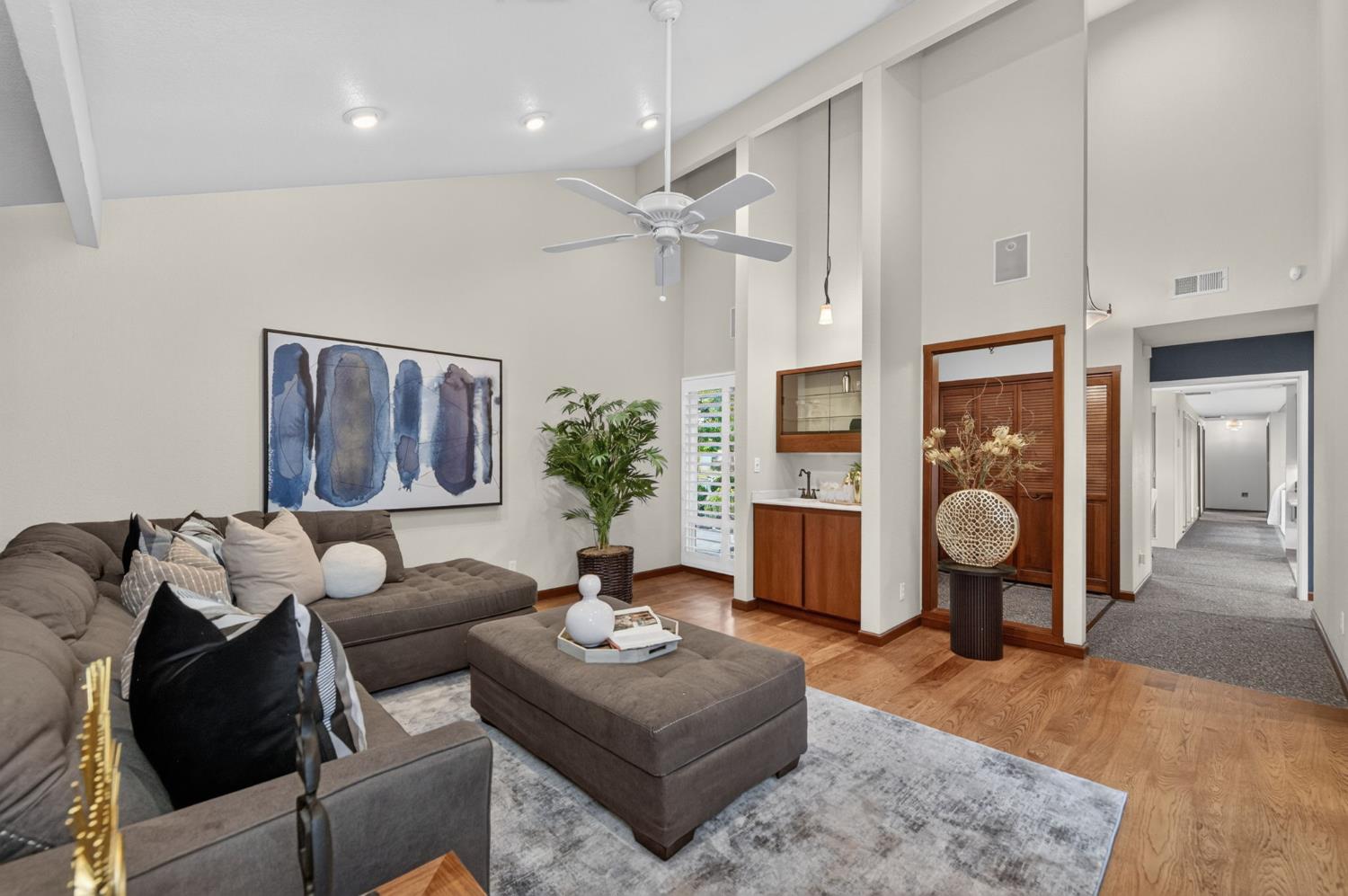 2666 W San Jose Ave, Fresno, CA 93711