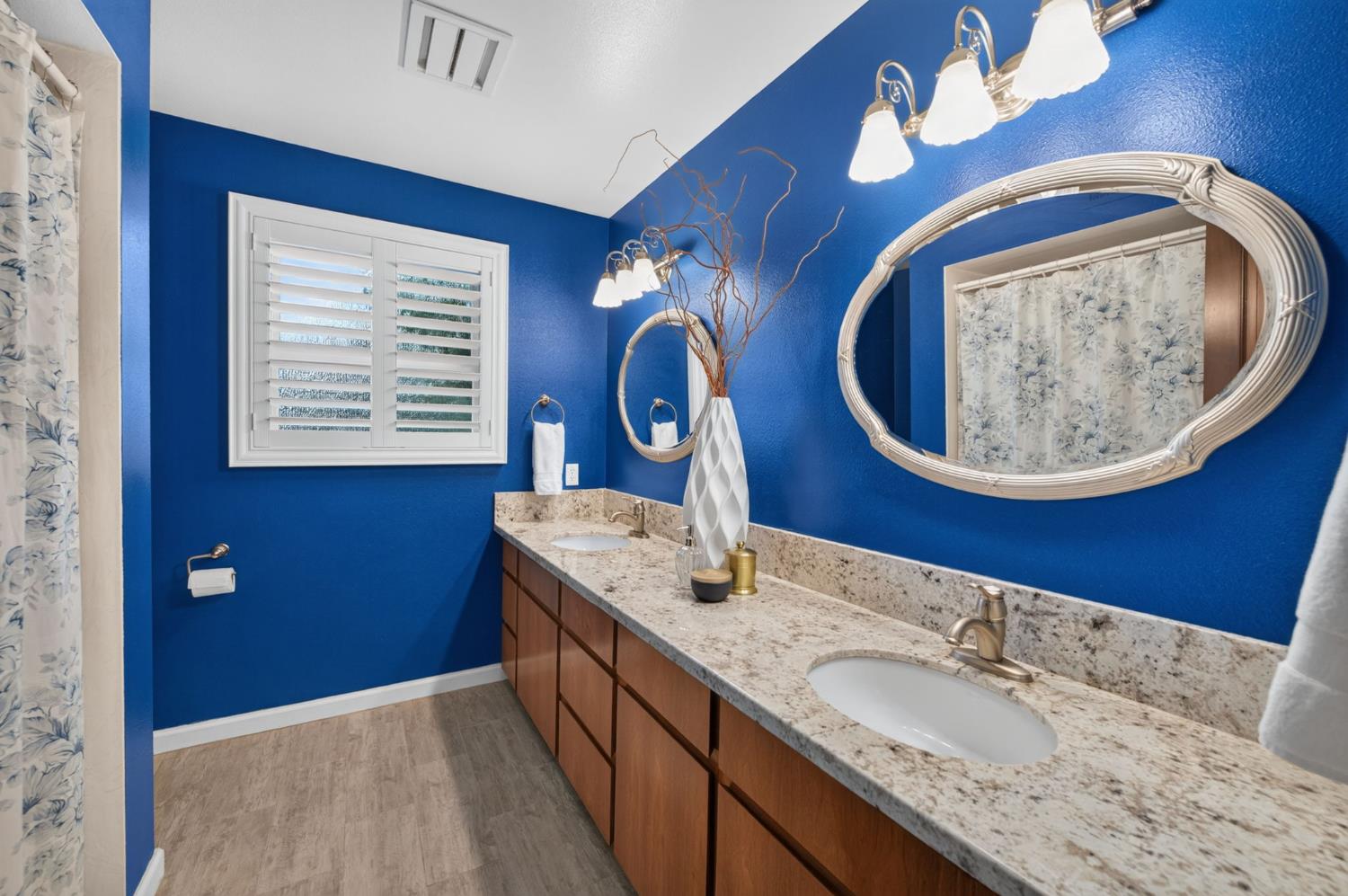 2666 W San Jose Ave, Fresno, CA 93711