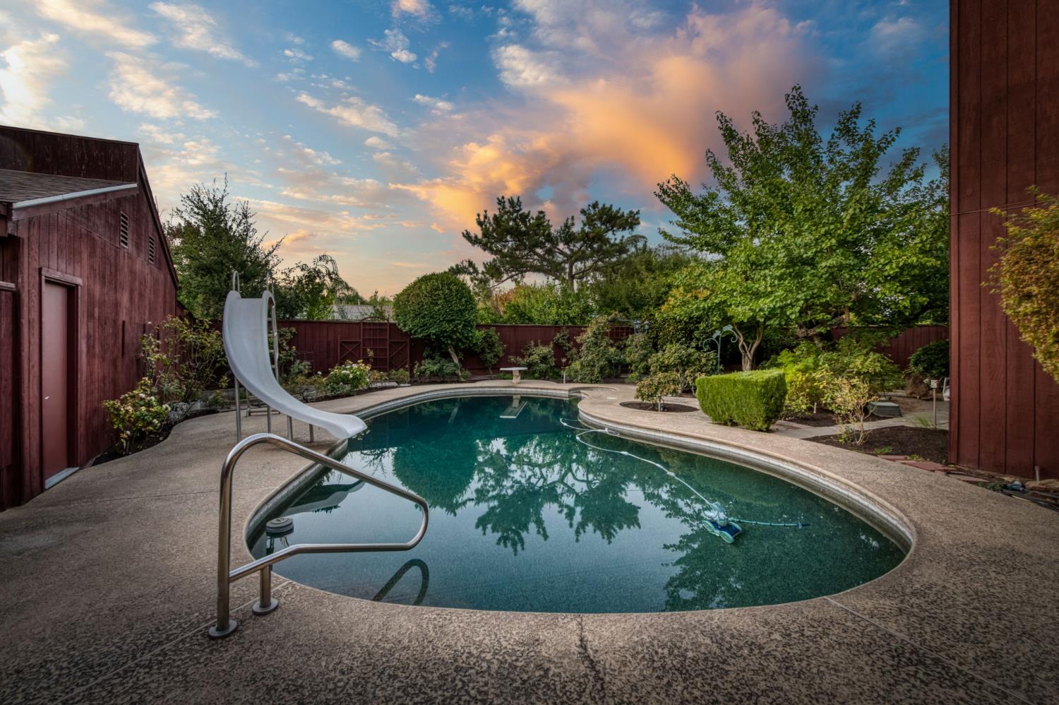 2666 W San Jose Ave, Fresno, CA 93711