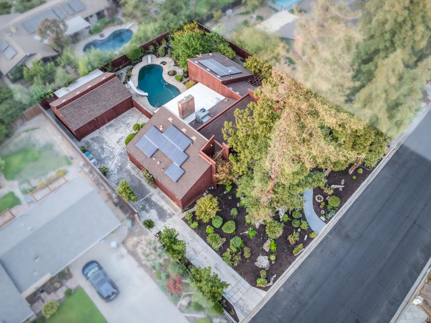 2666 W San Jose Ave, Fresno, CA 93711