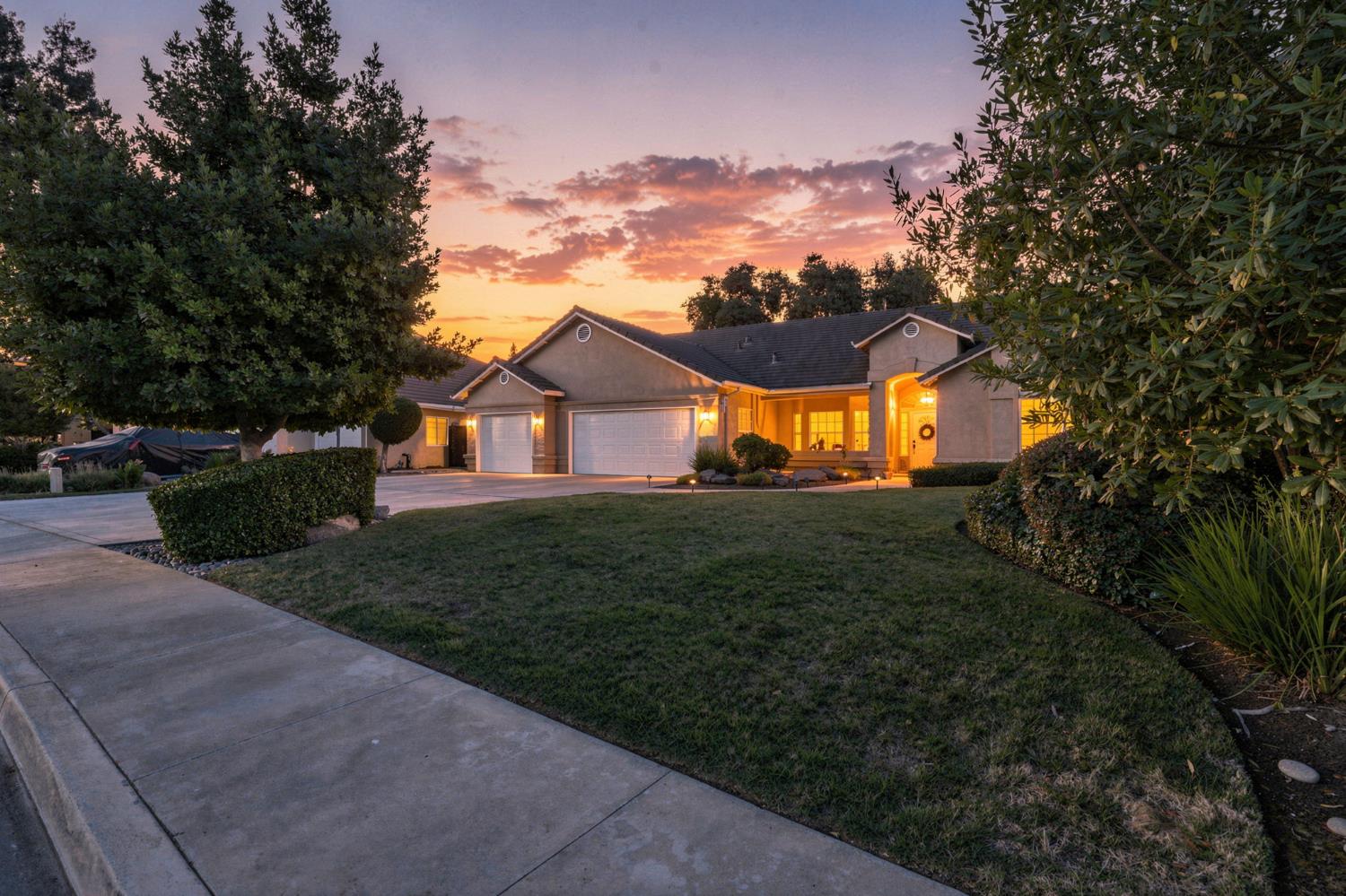 5535 W Vine Ct, Visalia, CA 93291