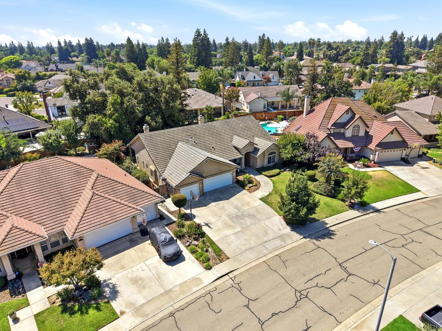 5535 W Vine Ct, Visalia, CA 93291