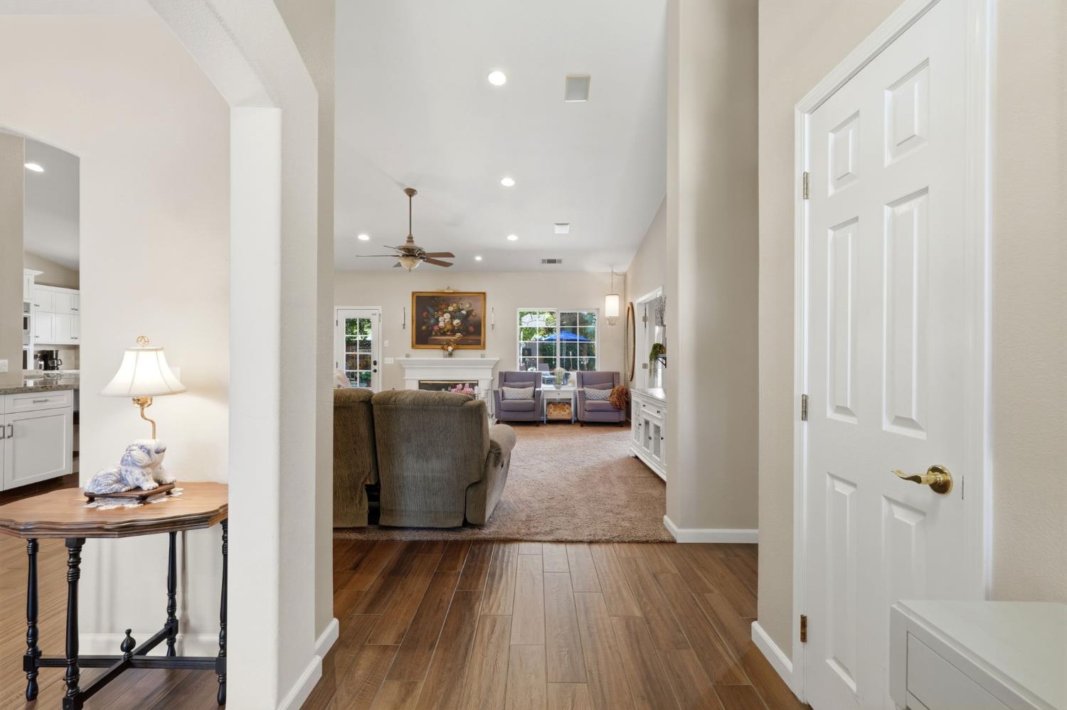 5535 W Vine Ct, Visalia, CA 93291