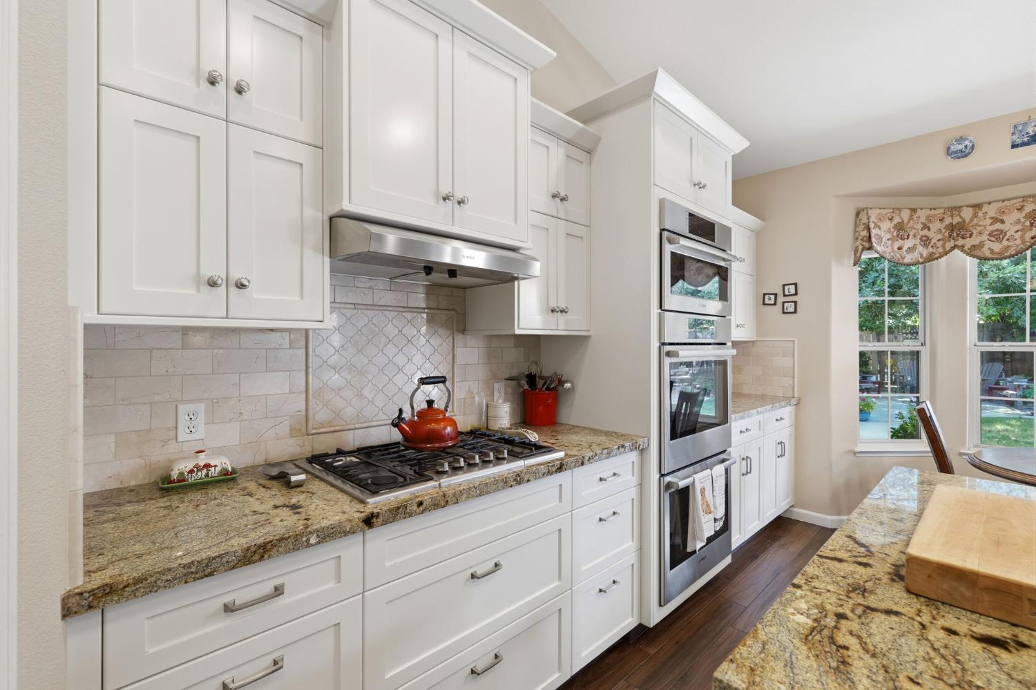 5535 W Vine Ct, Visalia, CA 93291