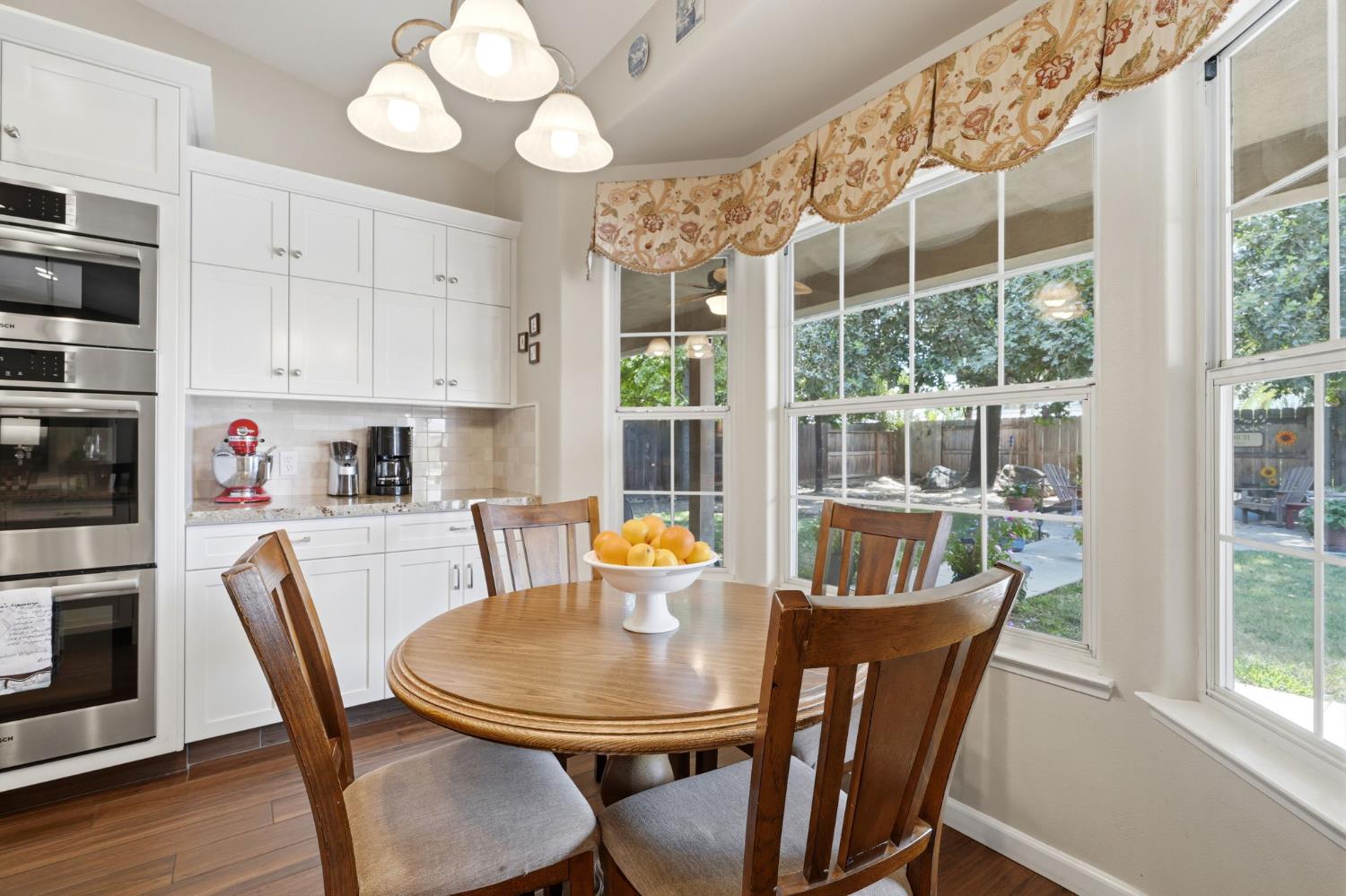 5535 W Vine Ct, Visalia, CA 93291