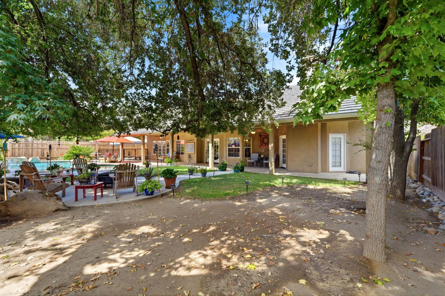 5535 W Vine Ct, Visalia, CA 93291