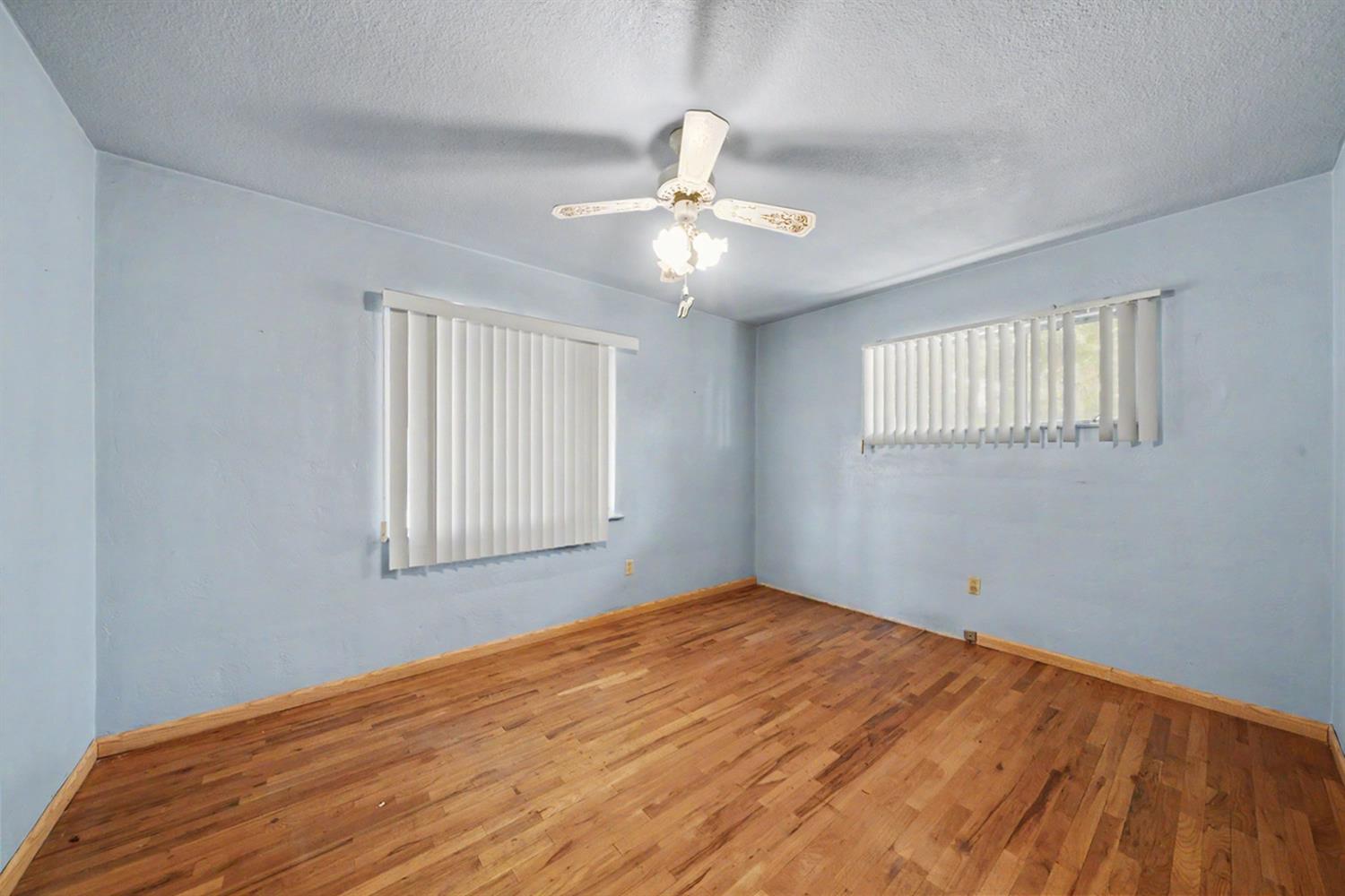 2942 E Swift Ave, Fresno, CA 93726