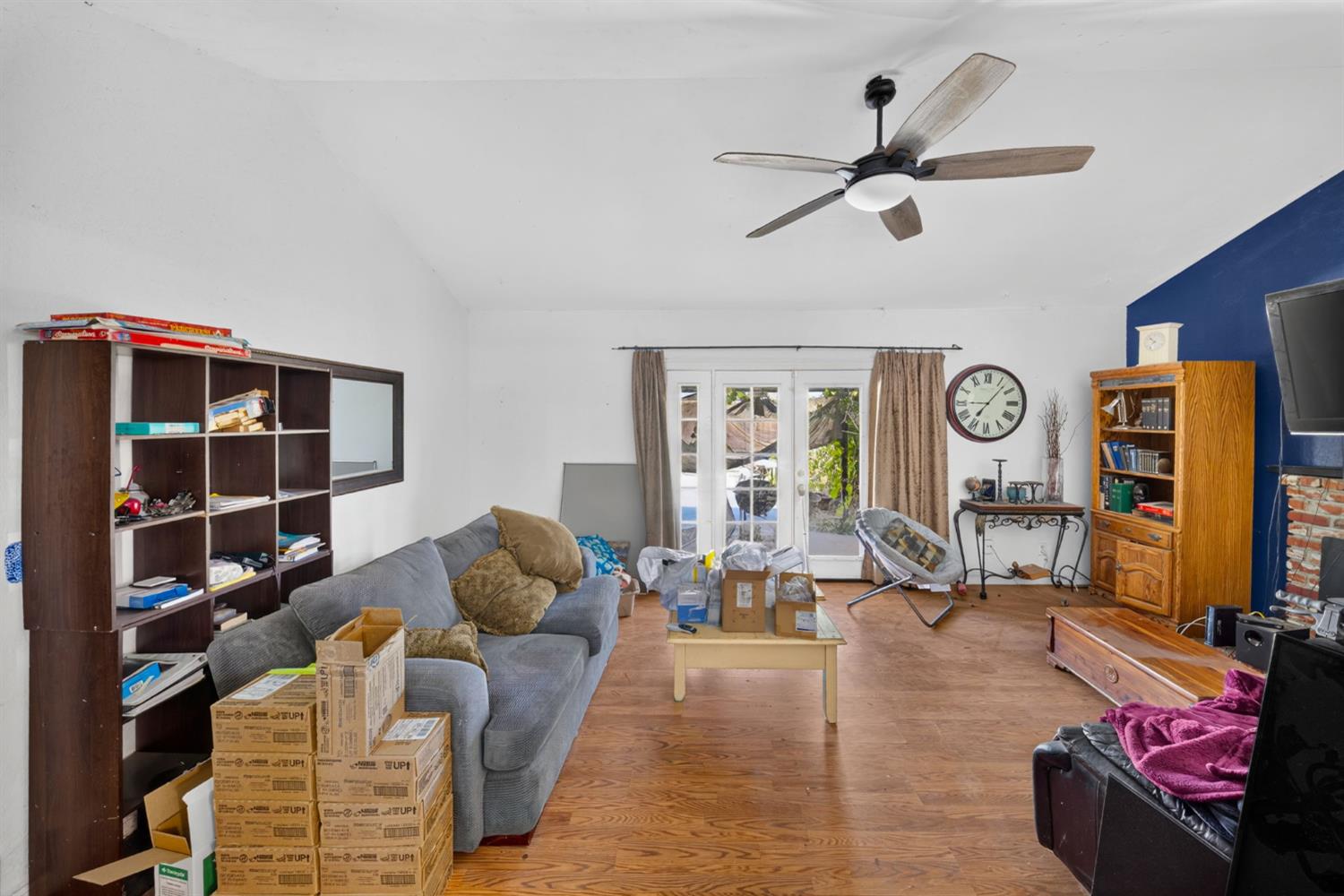 179 W Norwich Ave, Clovis, CA 93612