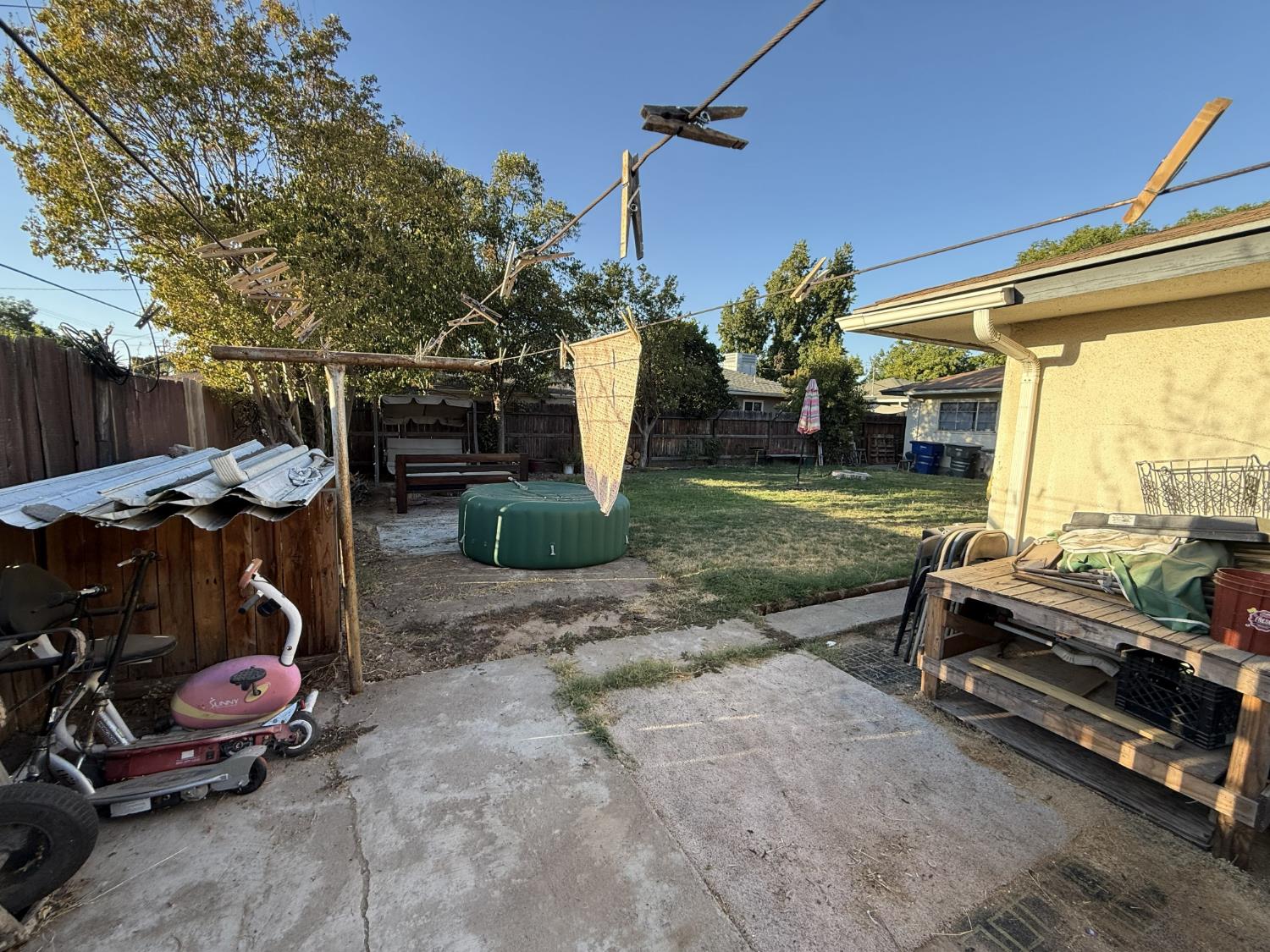 3653 N Hulbert Ave, Fresno, CA 93705