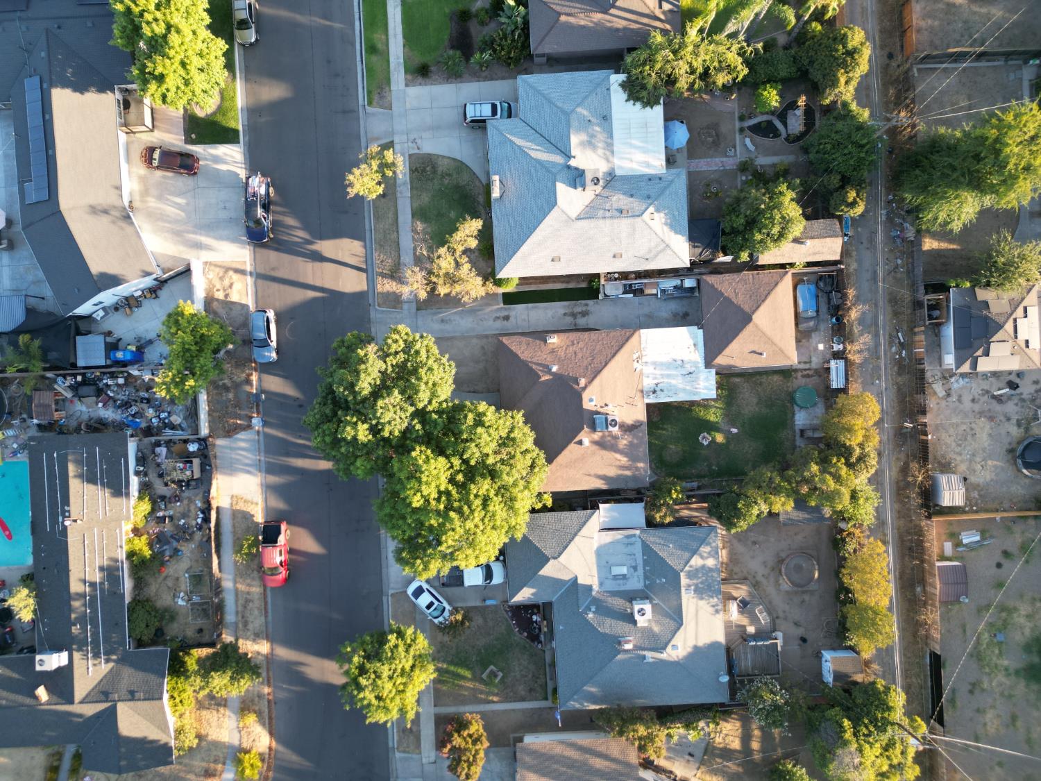 3653 N Hulbert Ave, Fresno, CA 93705