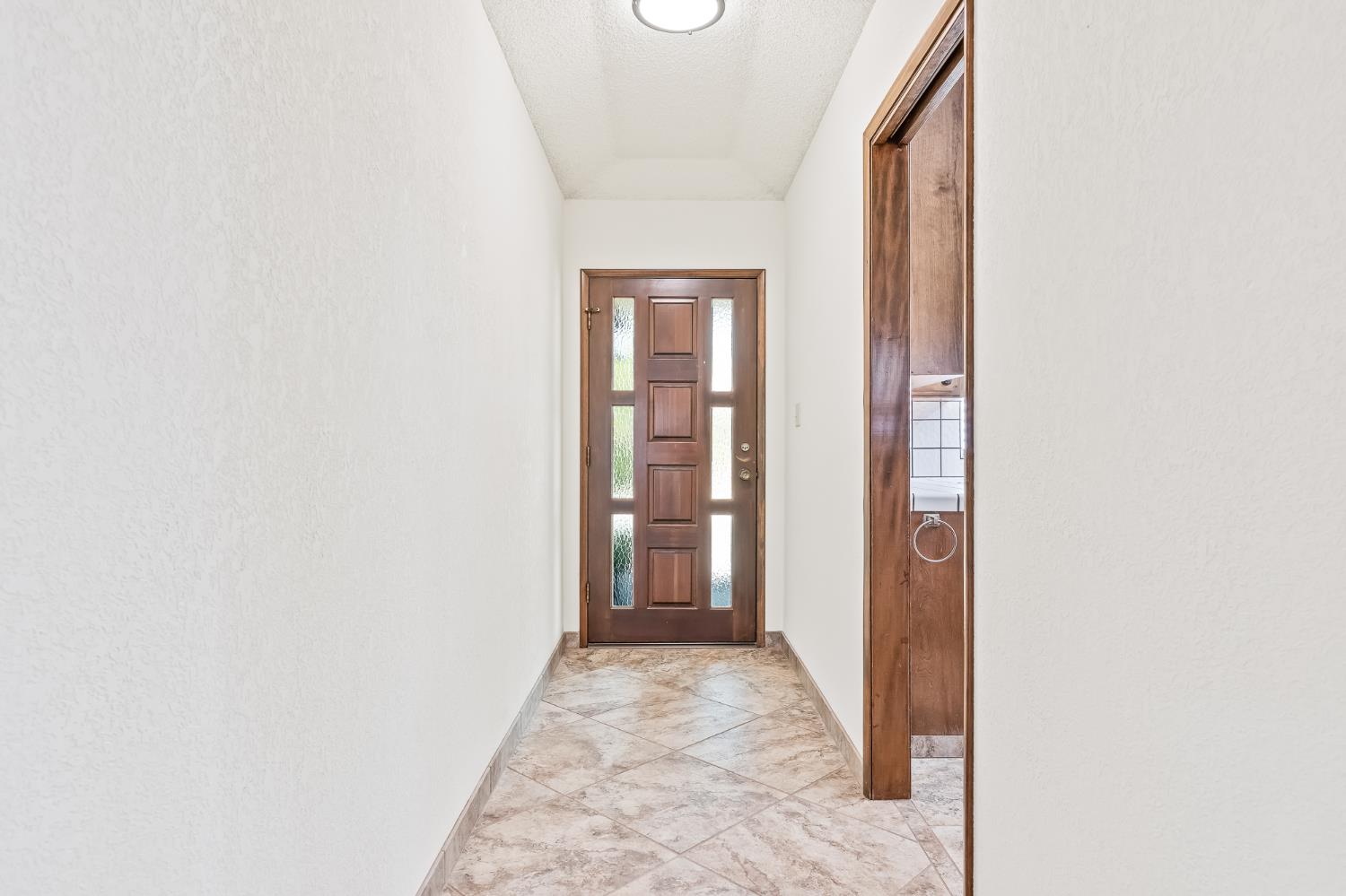 867 E Frederick Ave, Fresno, CA 93720