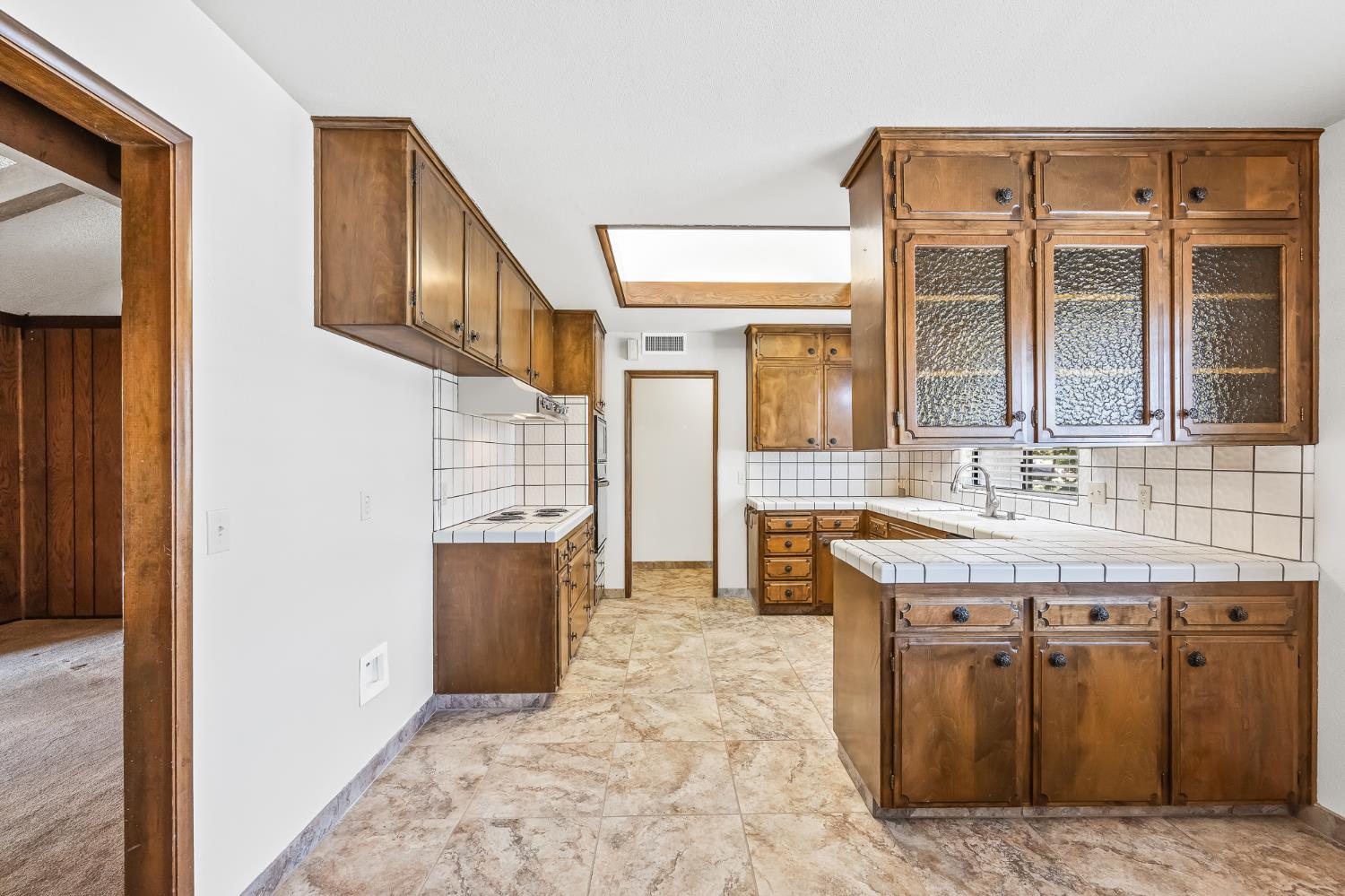867 E Frederick Ave, Fresno, CA 93720