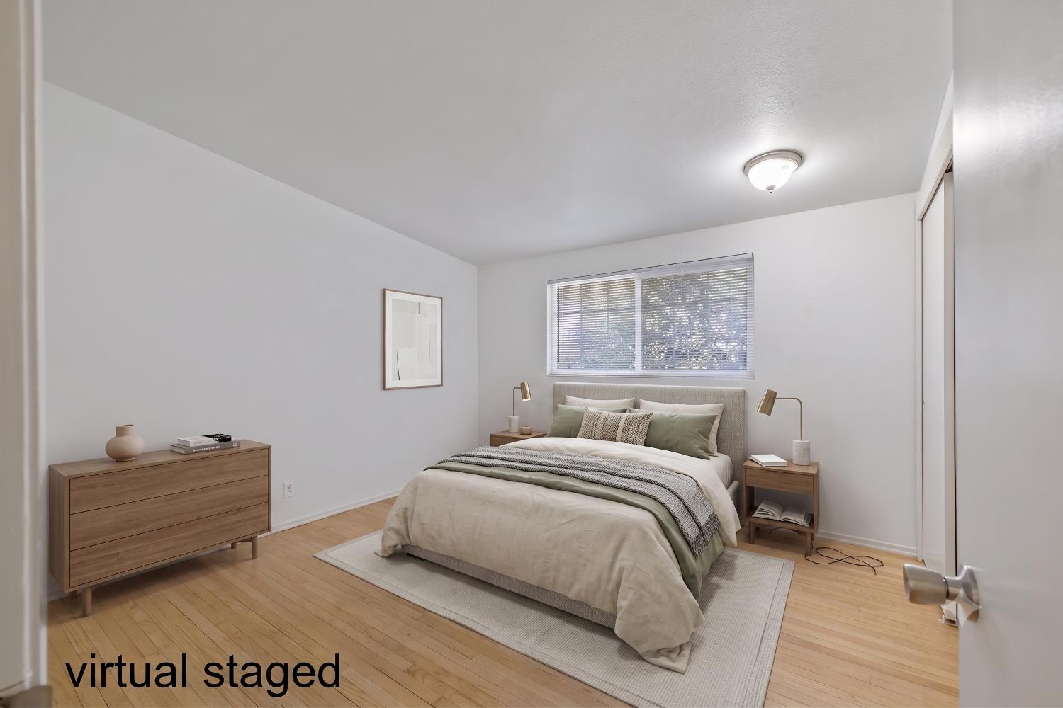 2214 S Locust St, Visalia, CA 93277