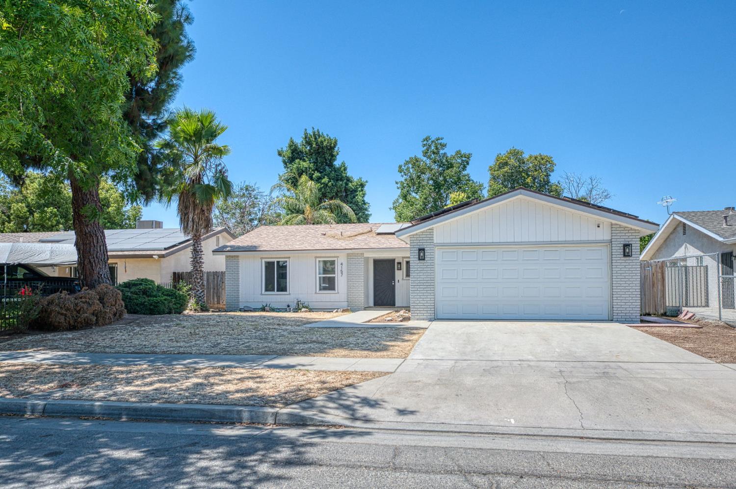 4157 N Babigian Ave, Fresno, CA 93722