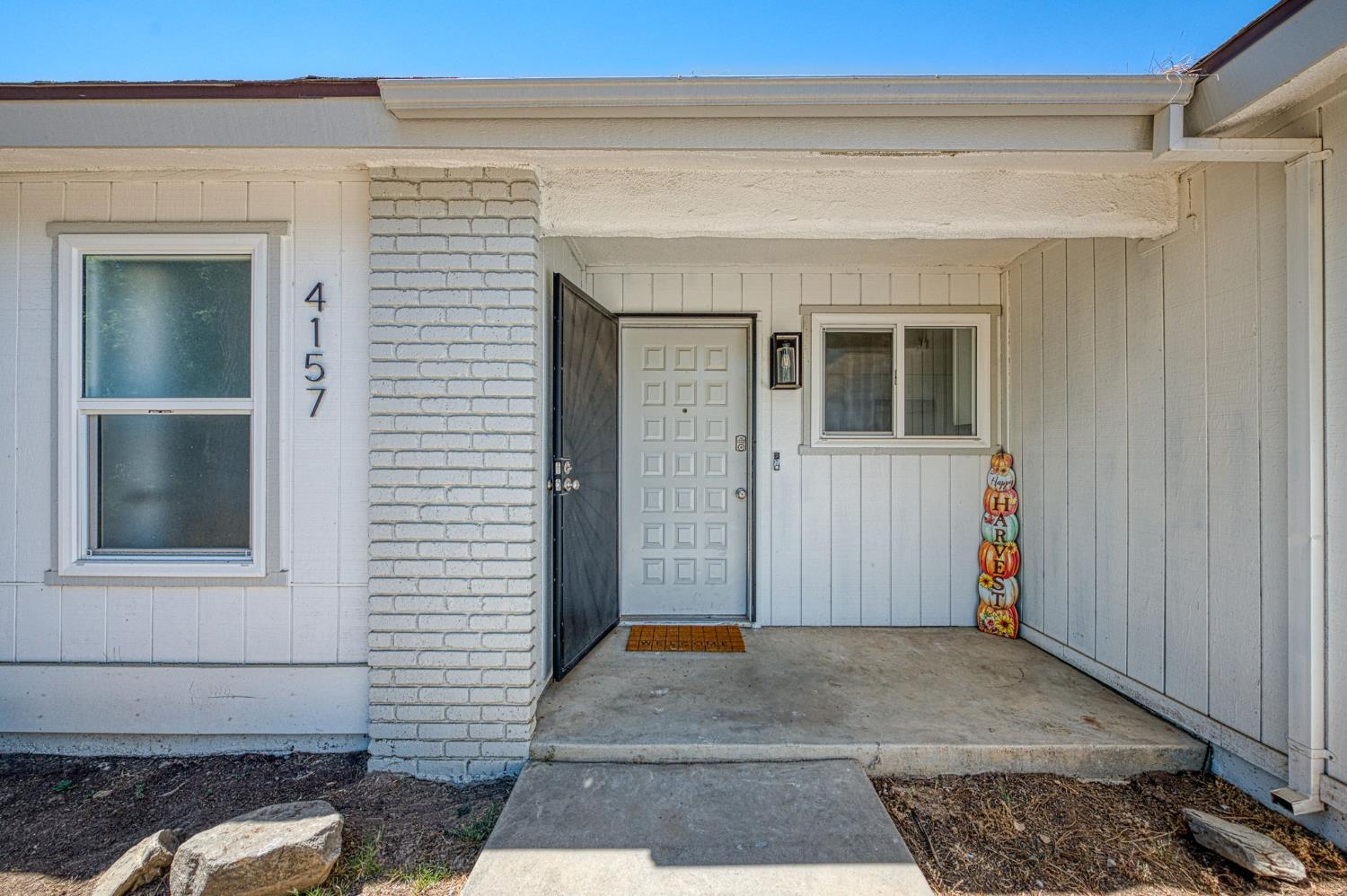 4157 N Babigian Ave, Fresno, CA 93722