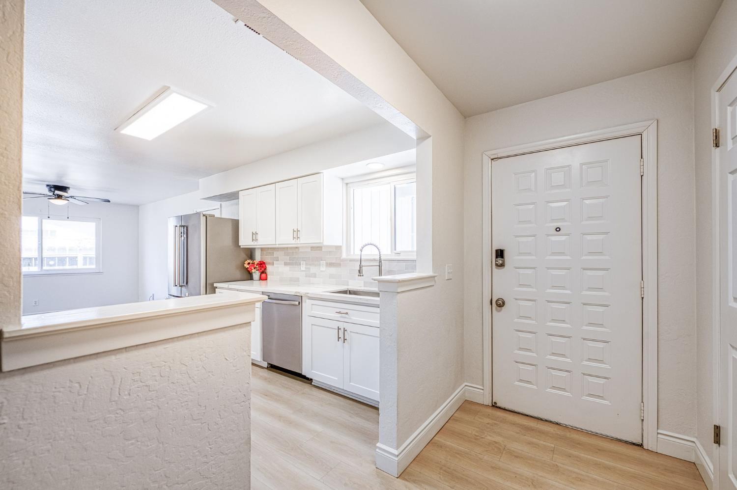 4157 N Babigian Ave, Fresno, CA 93722
