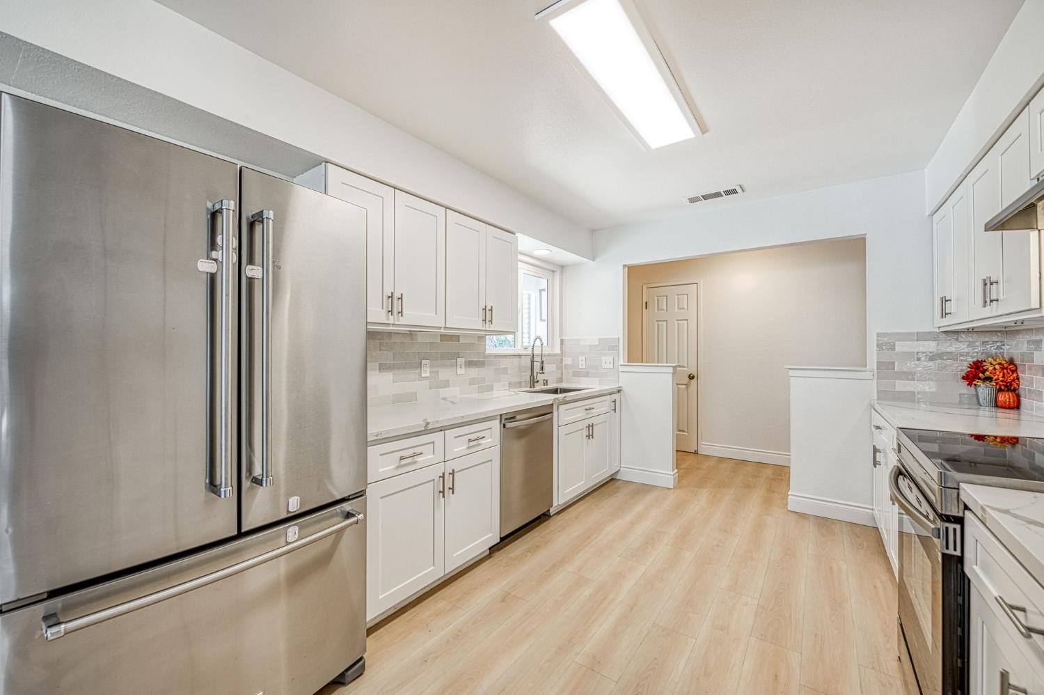 4157 N Babigian Ave, Fresno, CA 93722