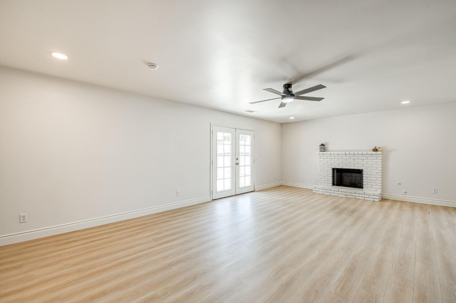 4157 N Babigian Ave, Fresno, CA 93722