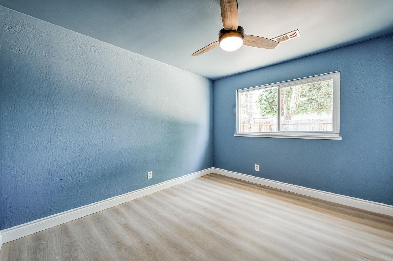 4157 N Babigian Ave, Fresno, CA 93722