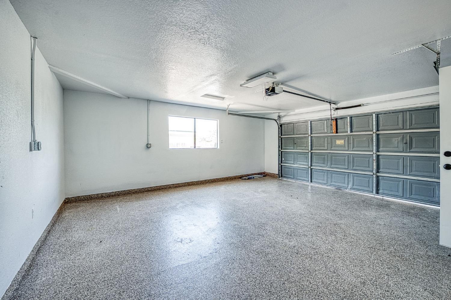 1189 Jefferson Ave, Clovis, CA 93612