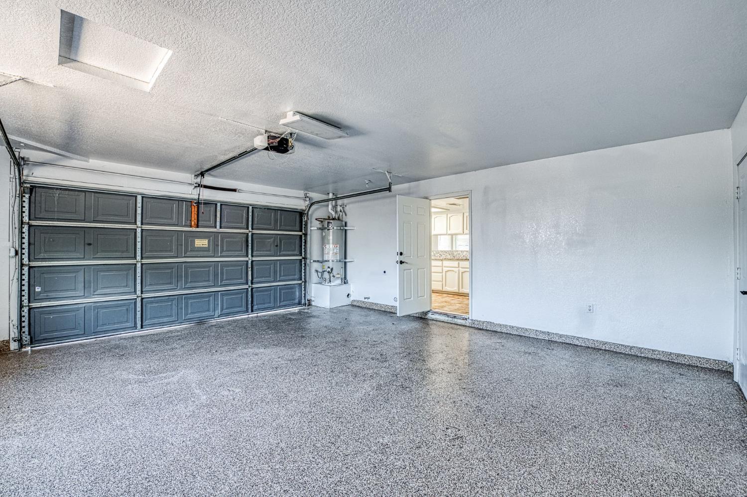 1189 Jefferson Ave, Clovis, CA 93612