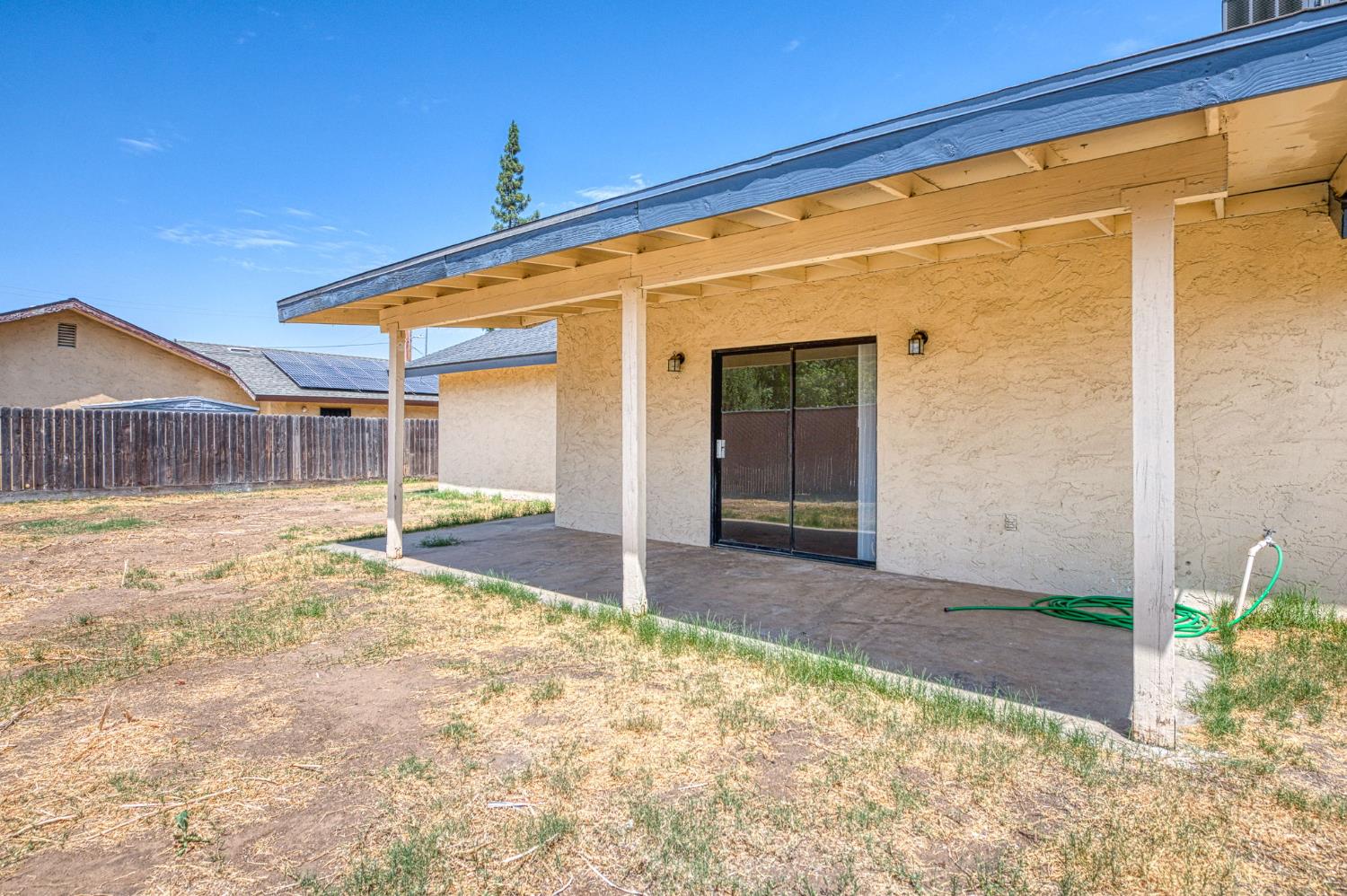 1189 Jefferson Ave, Clovis, CA 93612