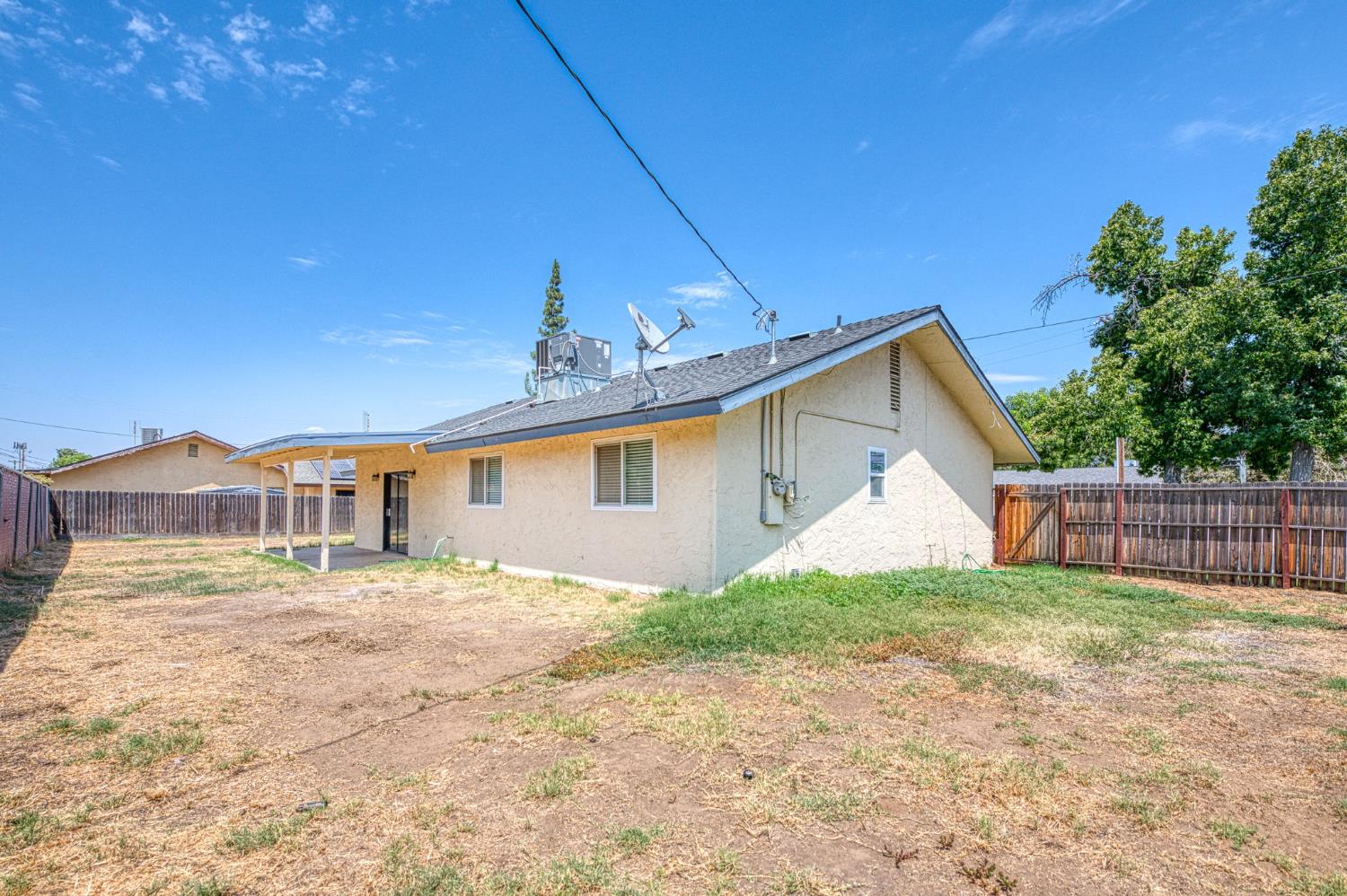 1189 Jefferson Ave, Clovis, CA 93612