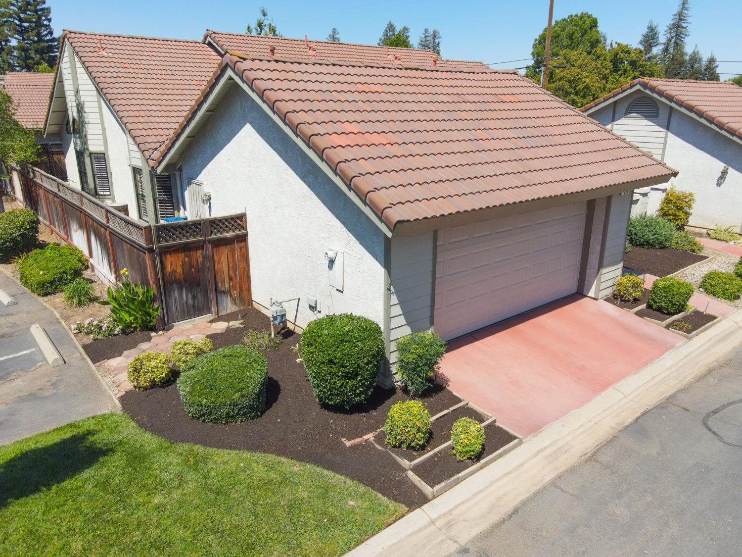 1229 W Bullard, Fresno, CA 93711