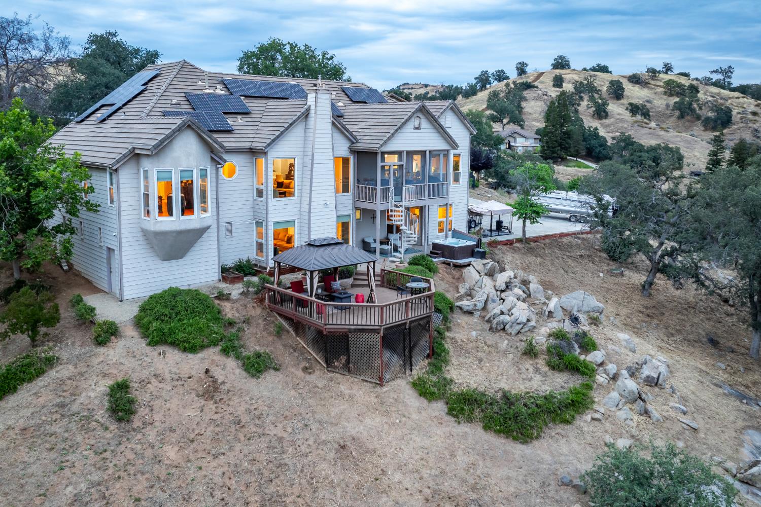 22113 Oak Glen Ln, Friant, CA 93626