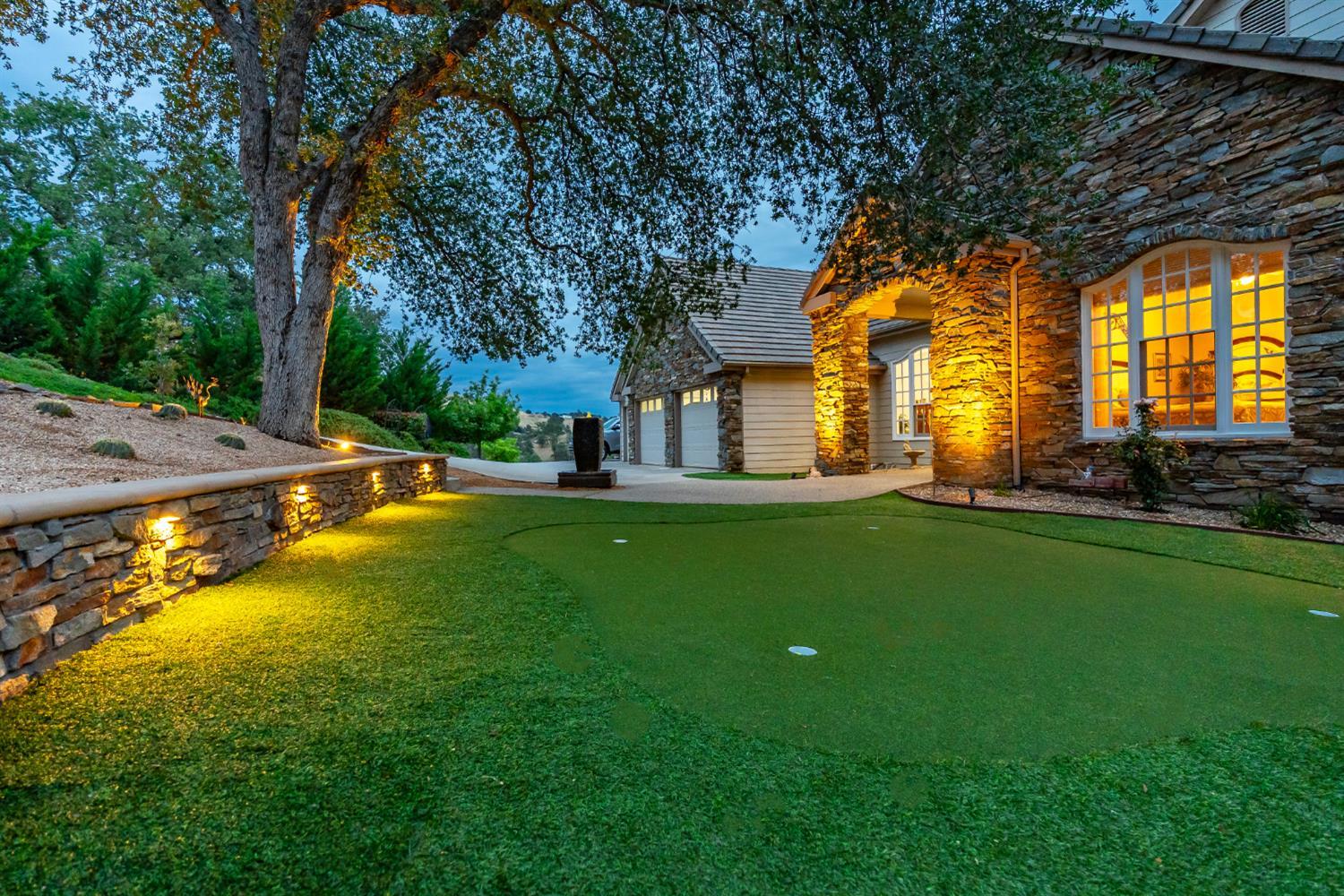 22113 Oak Glen Ln, Friant, CA 93626
