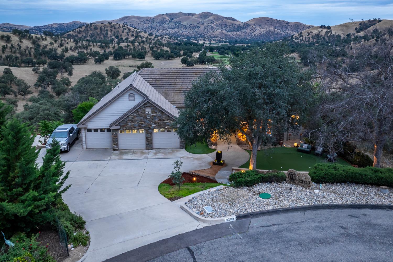 22113 Oak Glen Ln, Friant, CA 93626