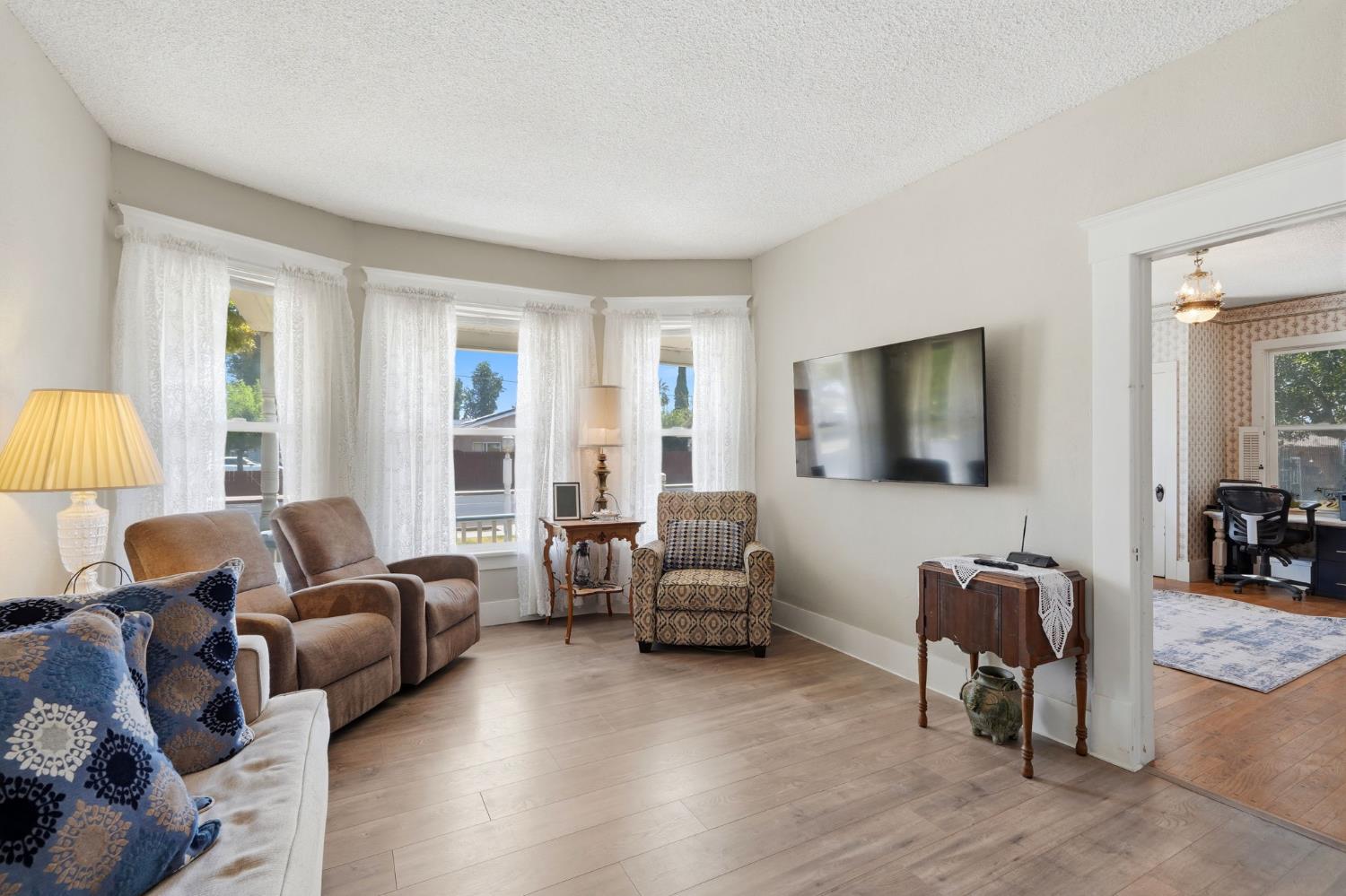 509 N Villa Ave, Dinuba, CA 93618