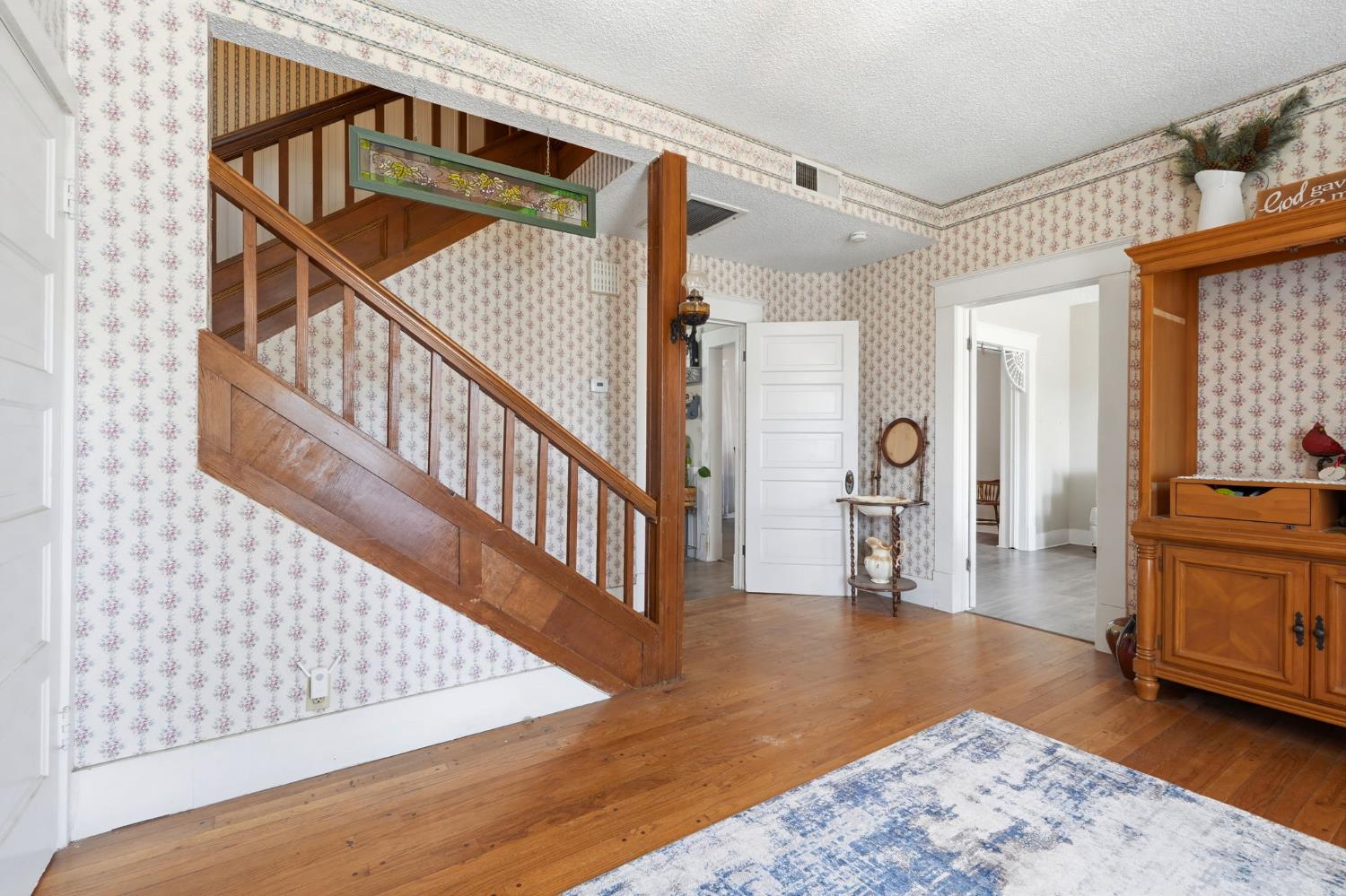 509 N Villa Ave, Dinuba, CA 93618