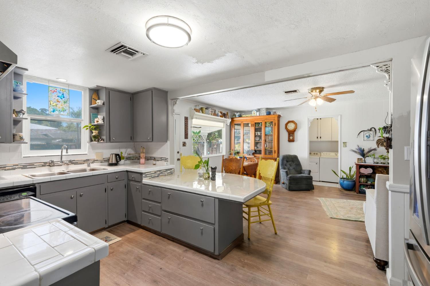 509 N Villa Ave, Dinuba, CA 93618