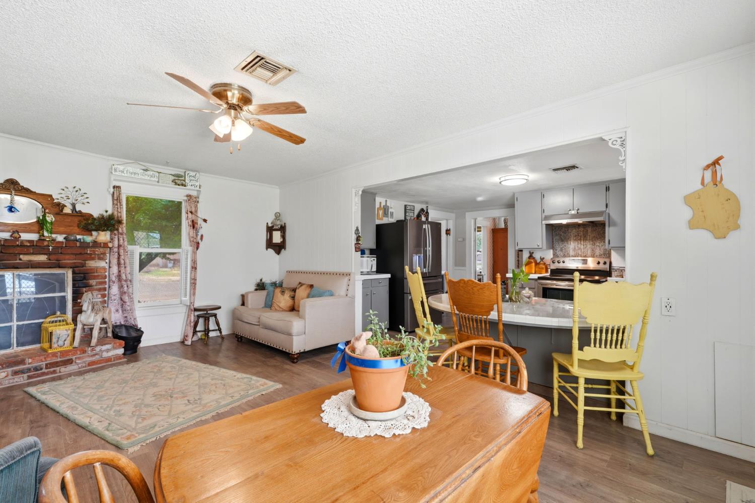 509 N Villa Ave, Dinuba, CA 93618