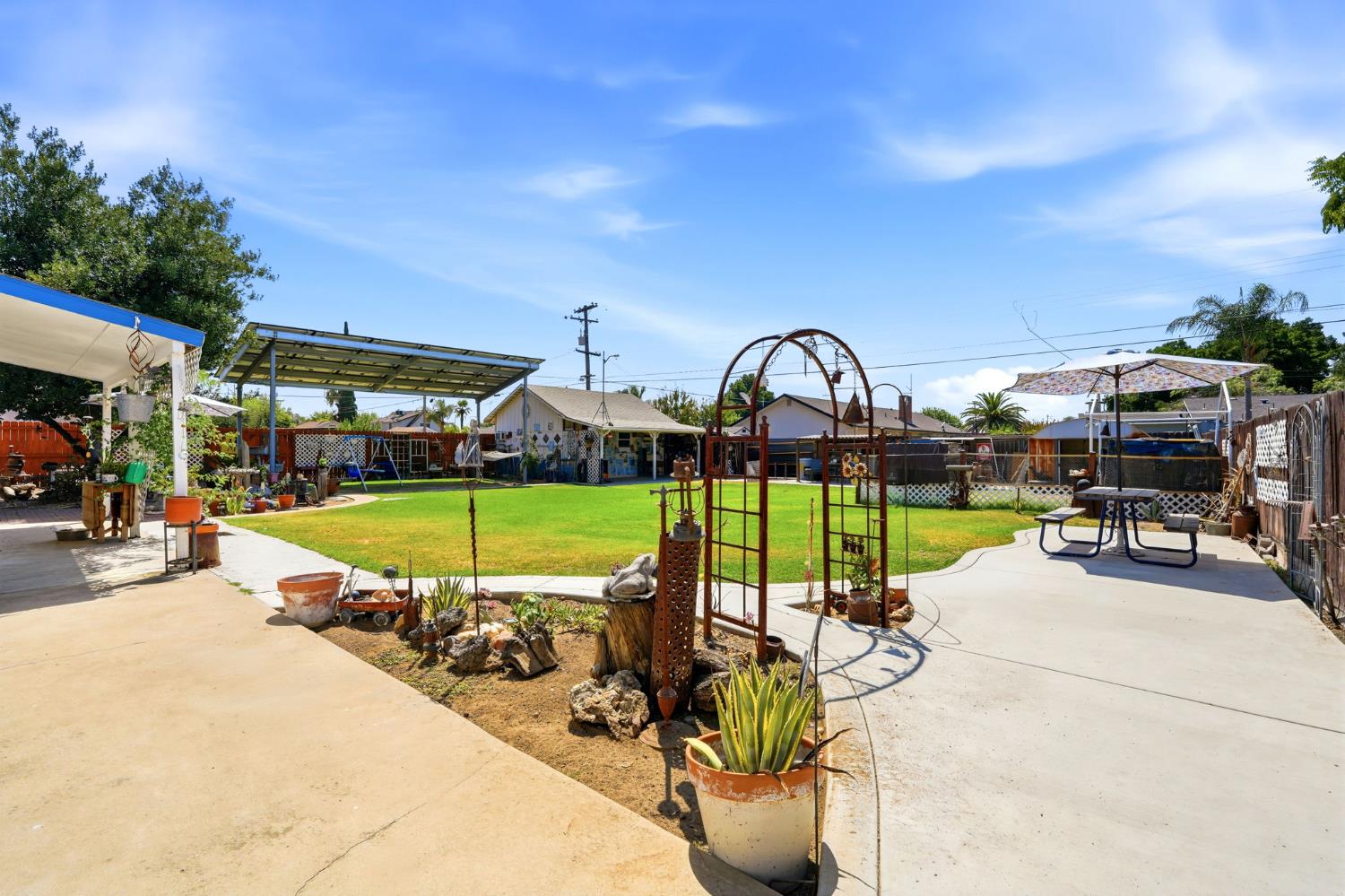 509 N Villa Ave, Dinuba, CA 93618