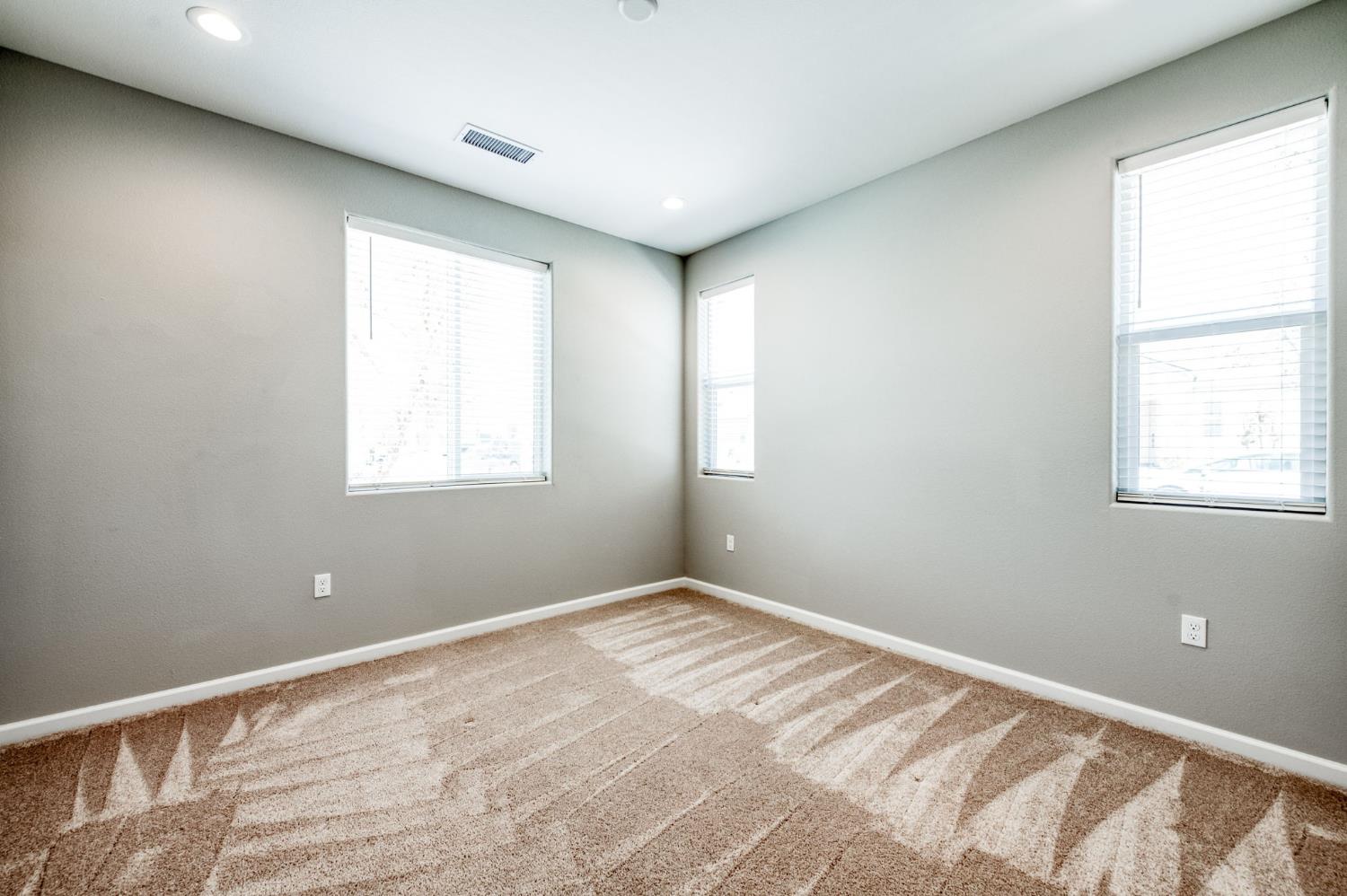 734 Josephine, Madera, CA 93636